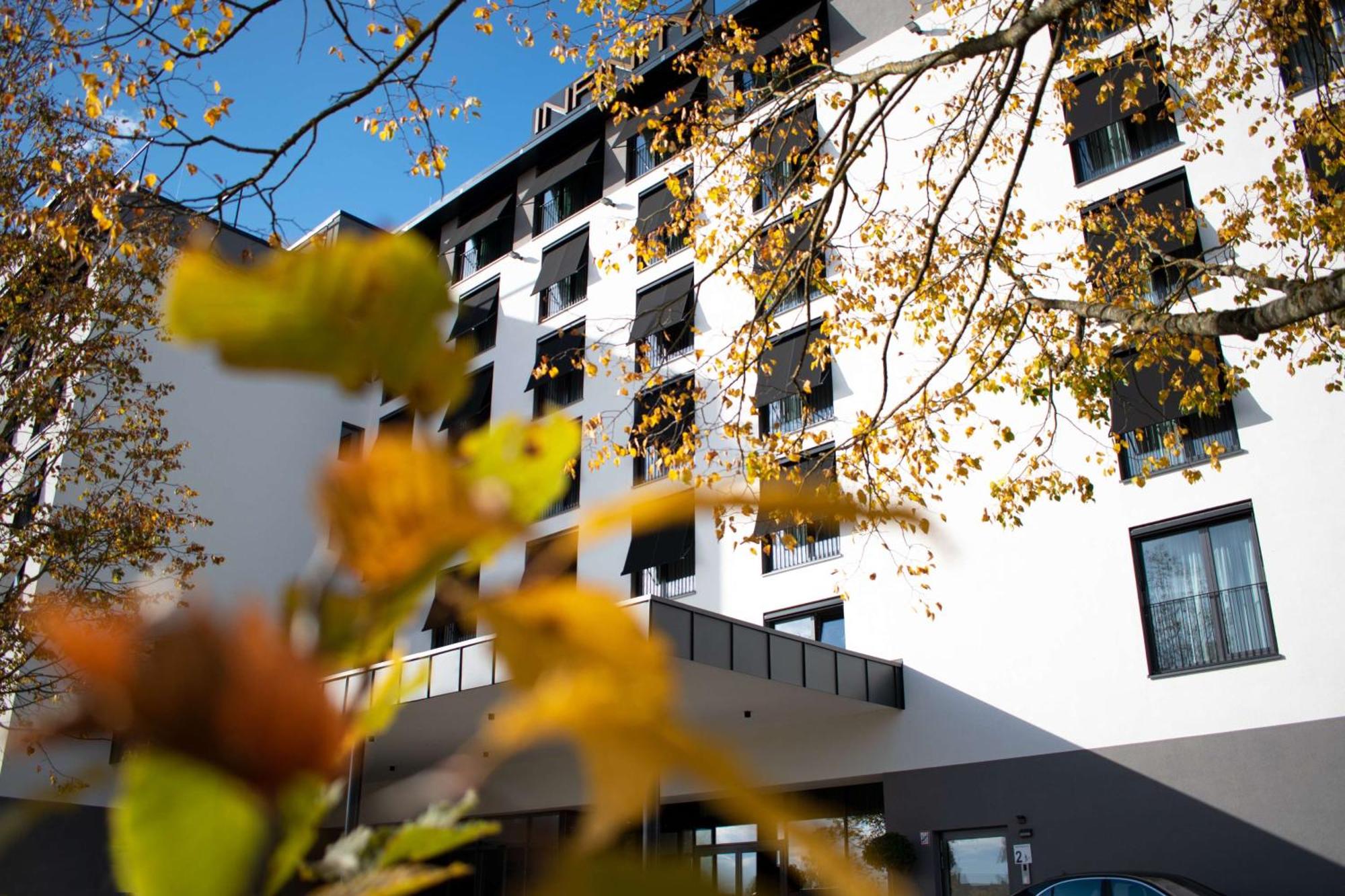 1. INFINITY Hotel & Conference Resort Munich