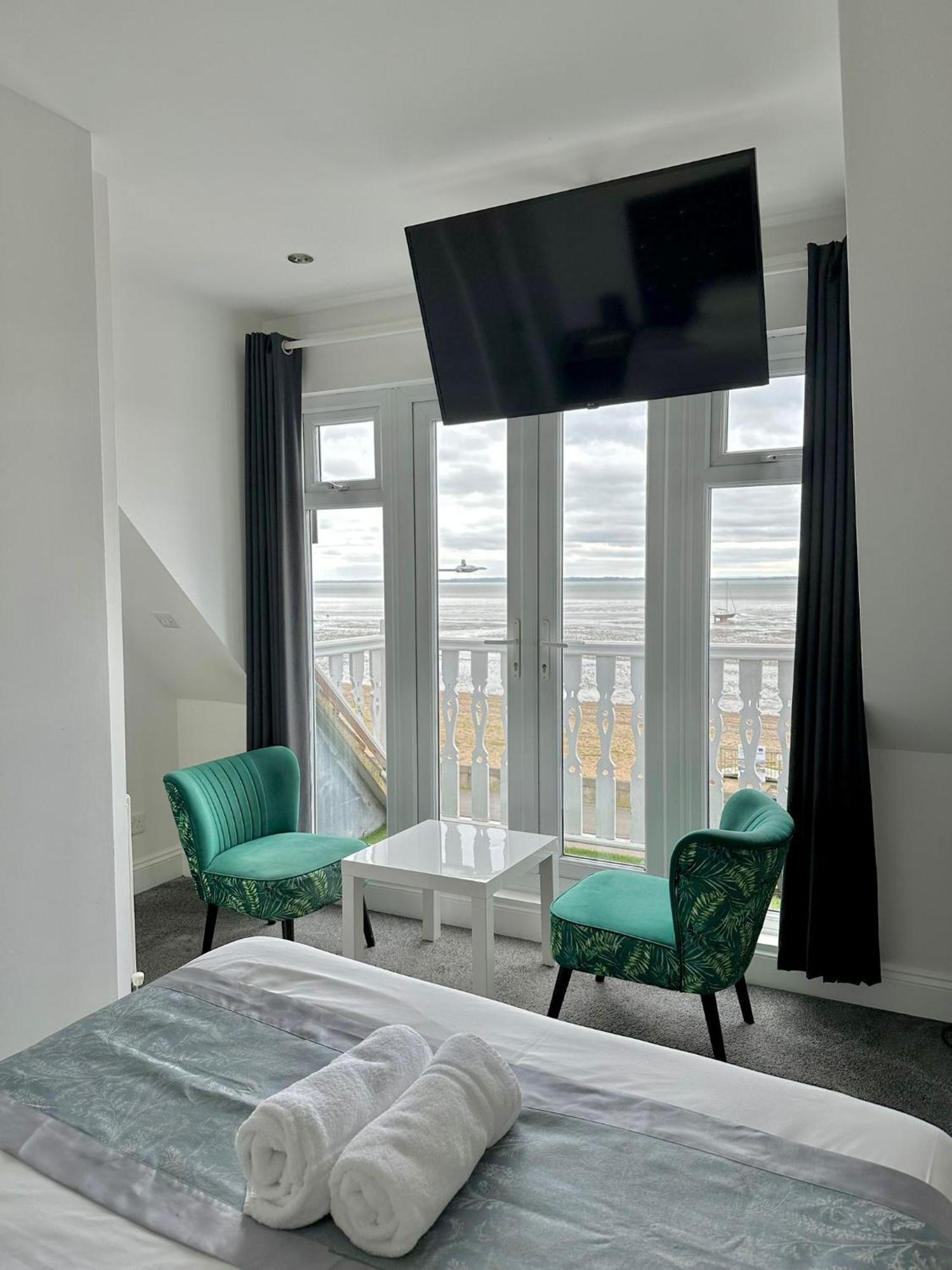 10. WNS Hotel Southend