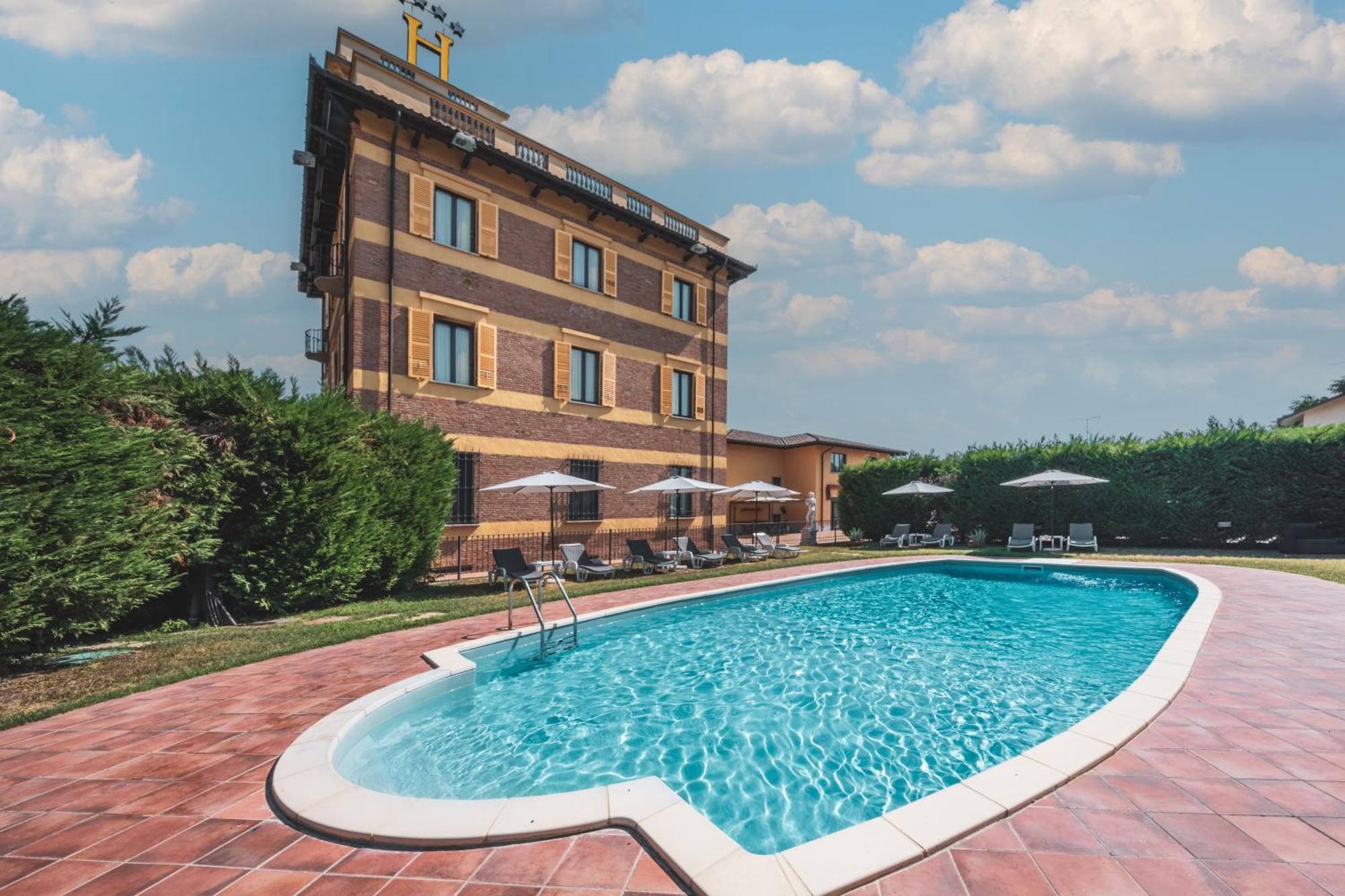 10. Villa Liberty