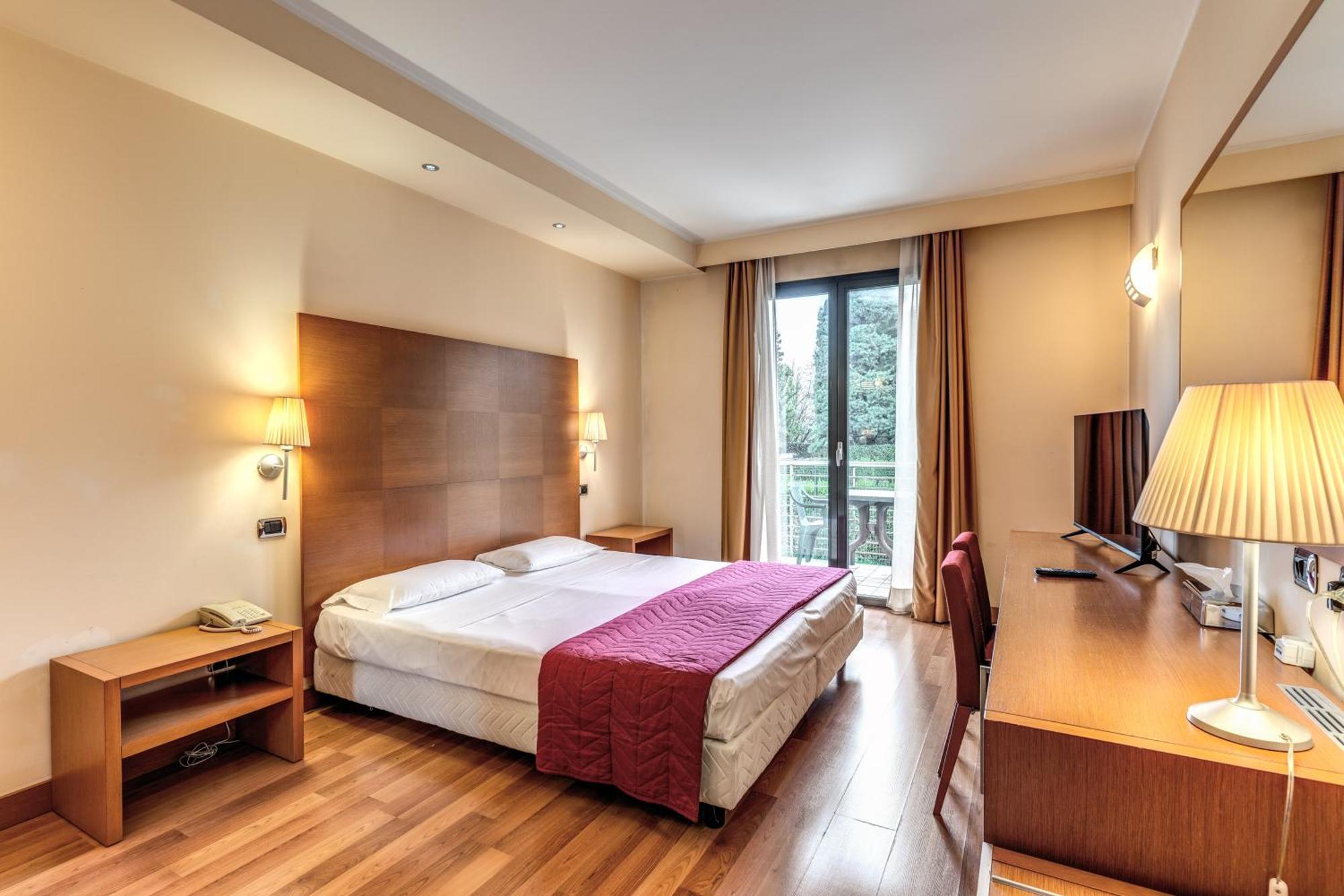 5. Luna Hotel Motel Lago Maggiore
