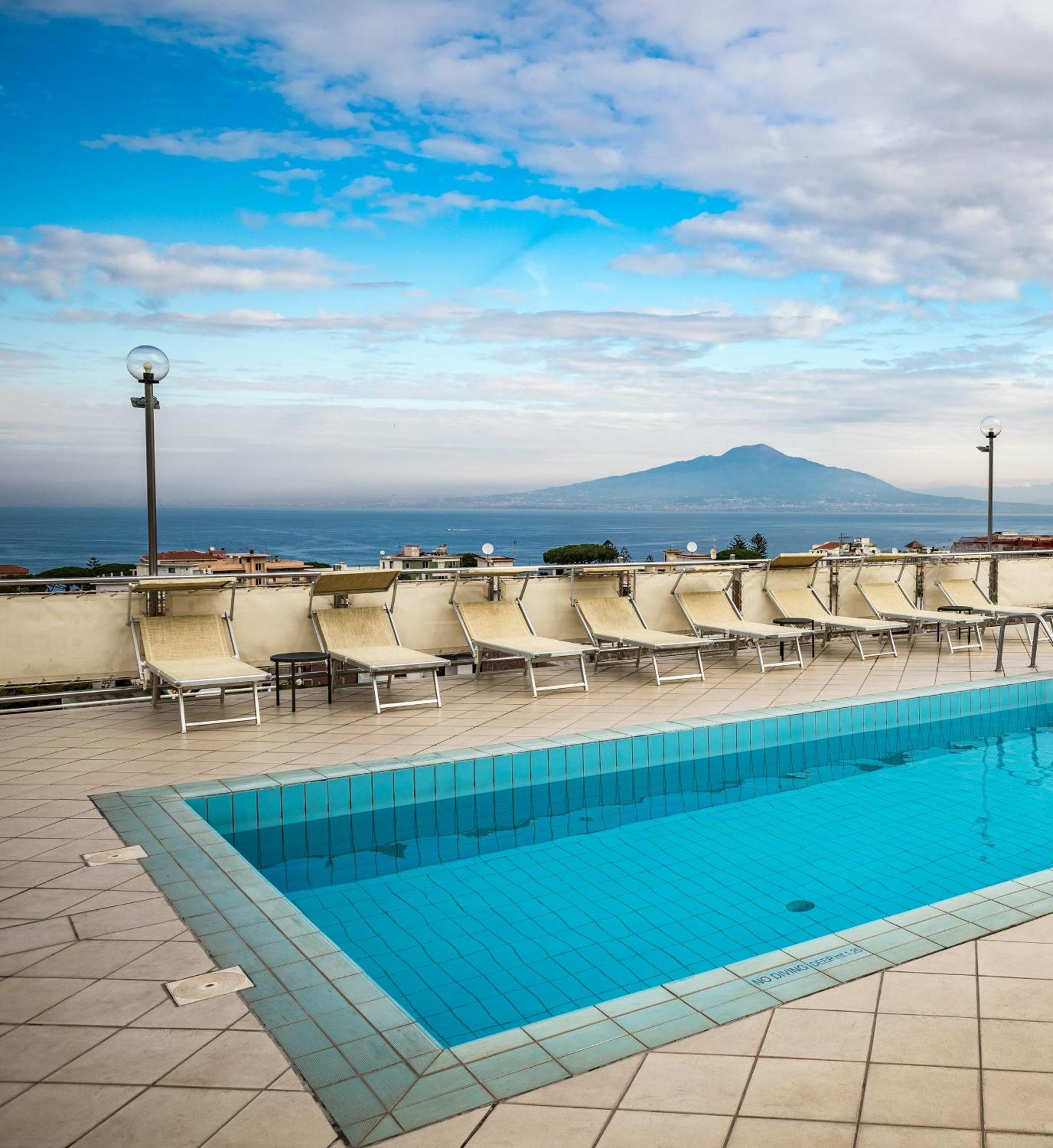 9. Grand Hotel Cesare Augusto