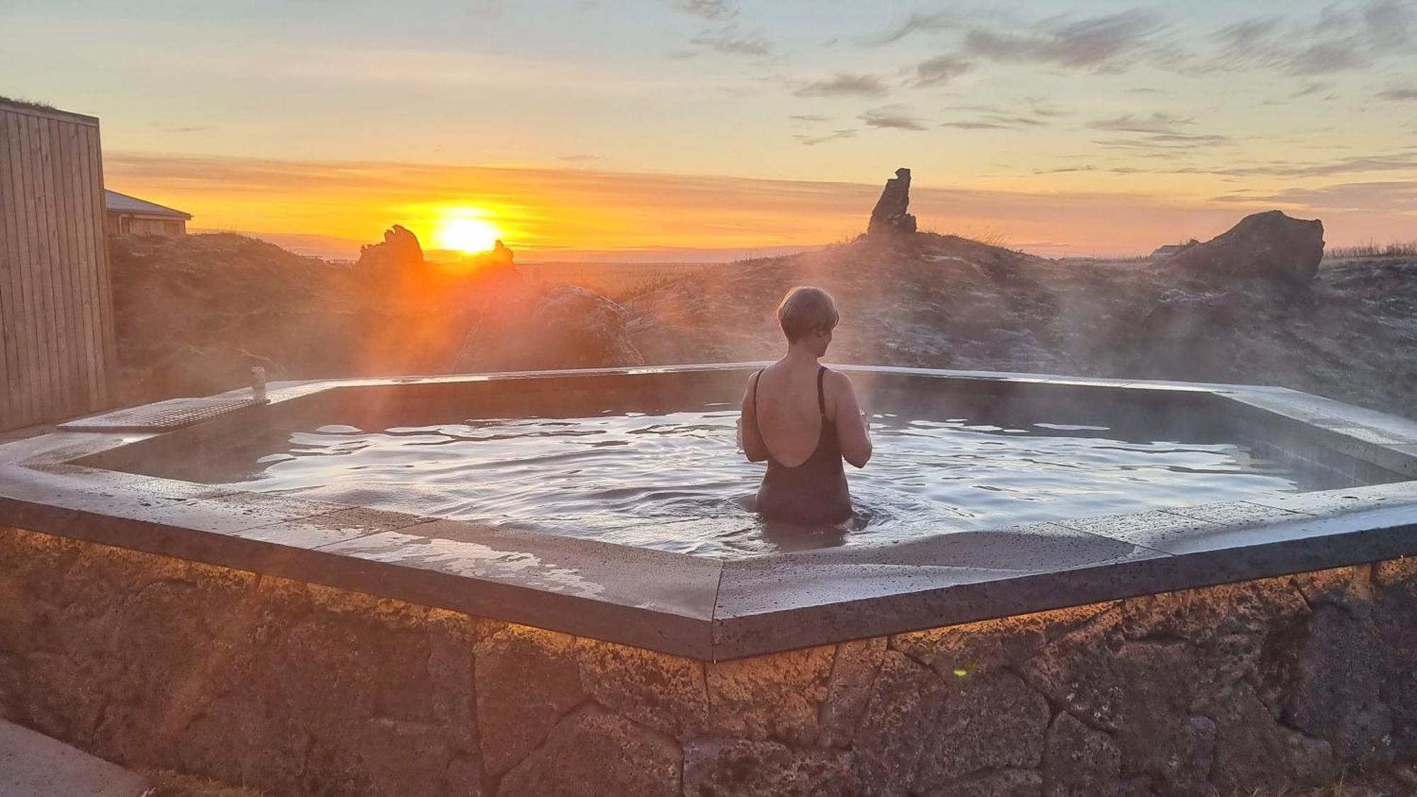 Miðhraun – Lava resort