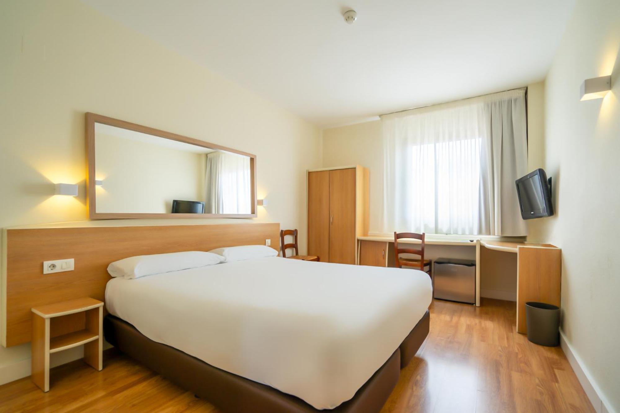 Top 8 Places To Stay in Elx / Elche