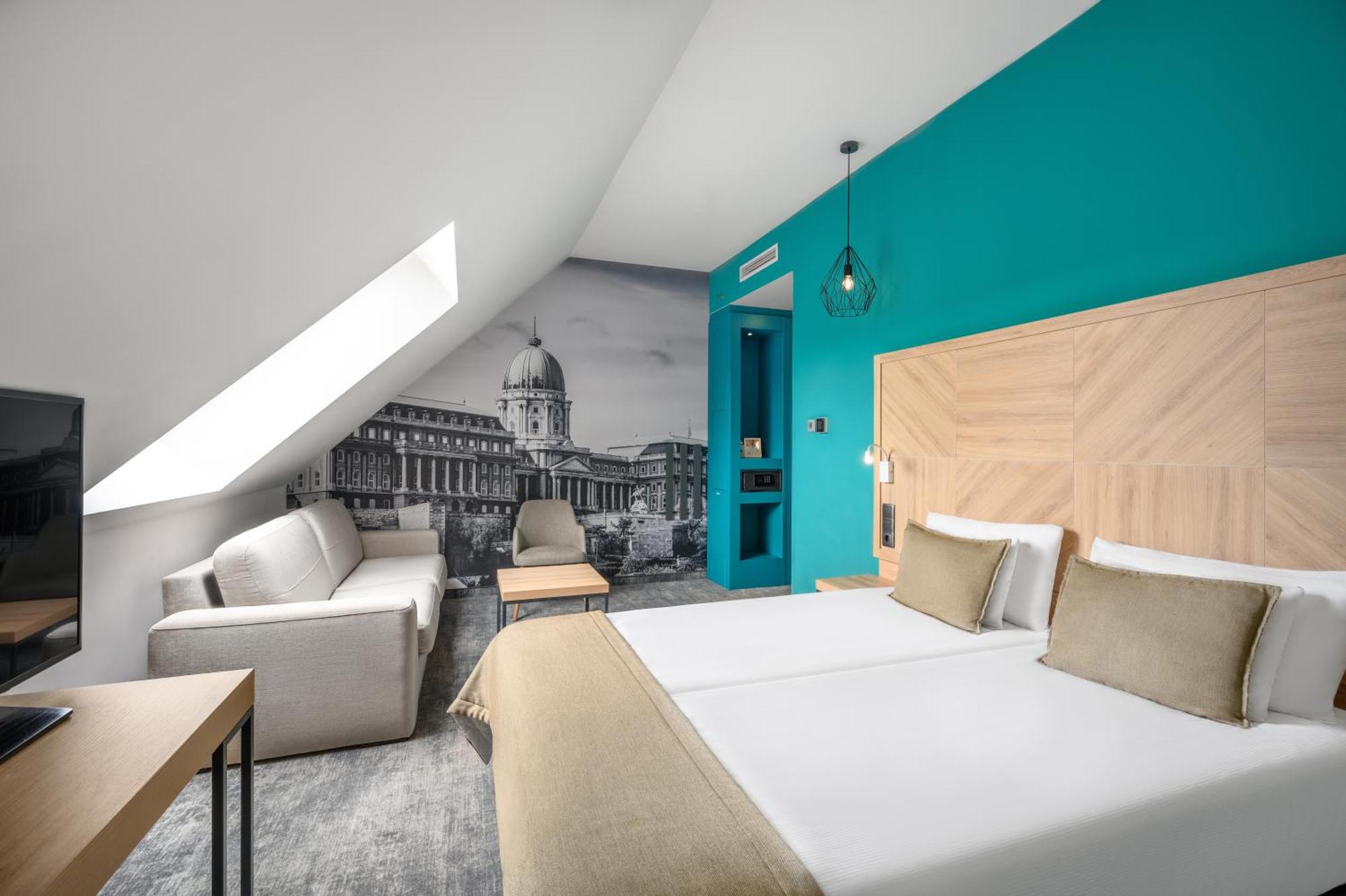 1. T62 Hotel