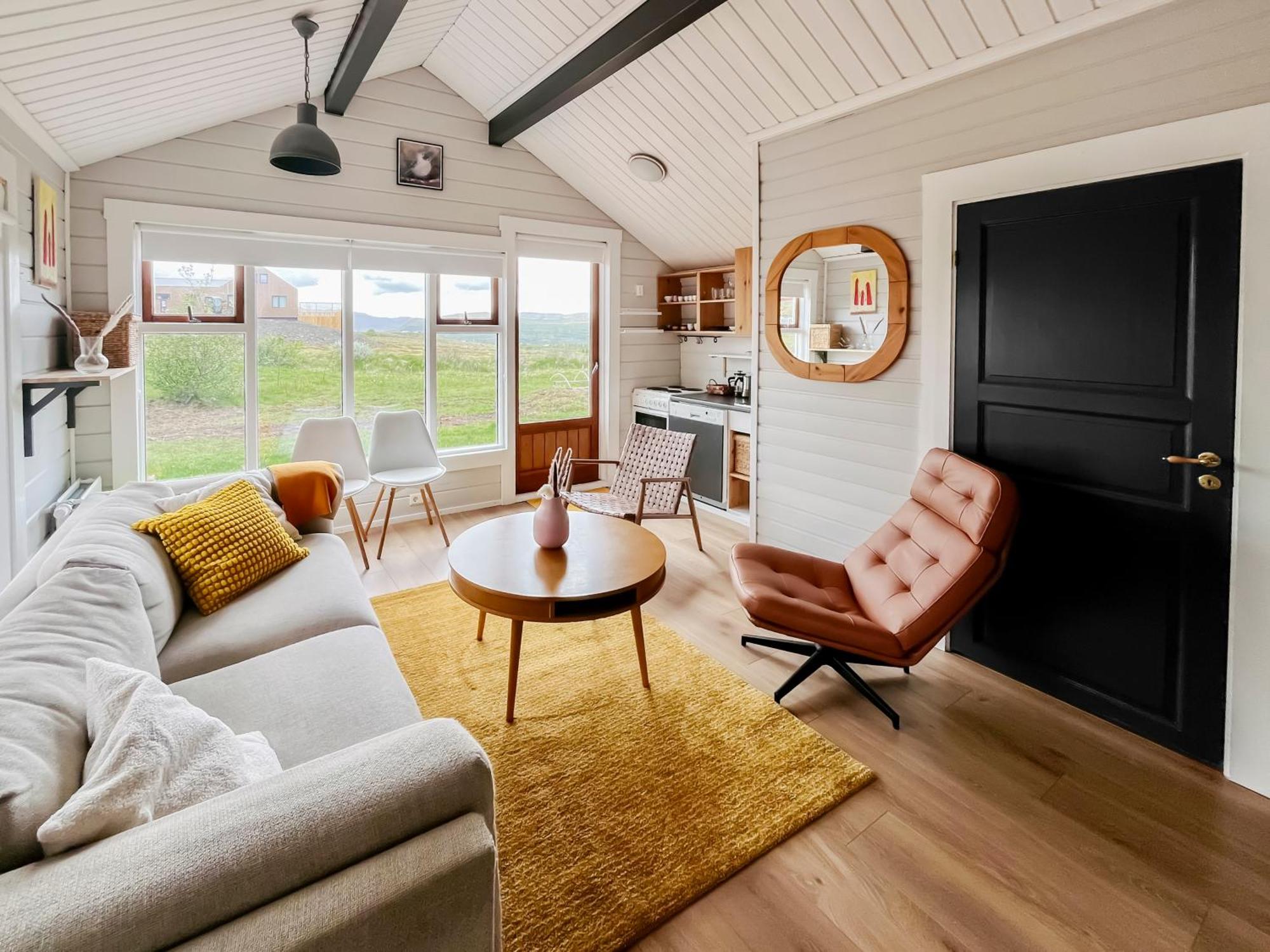 Kololo Cabin