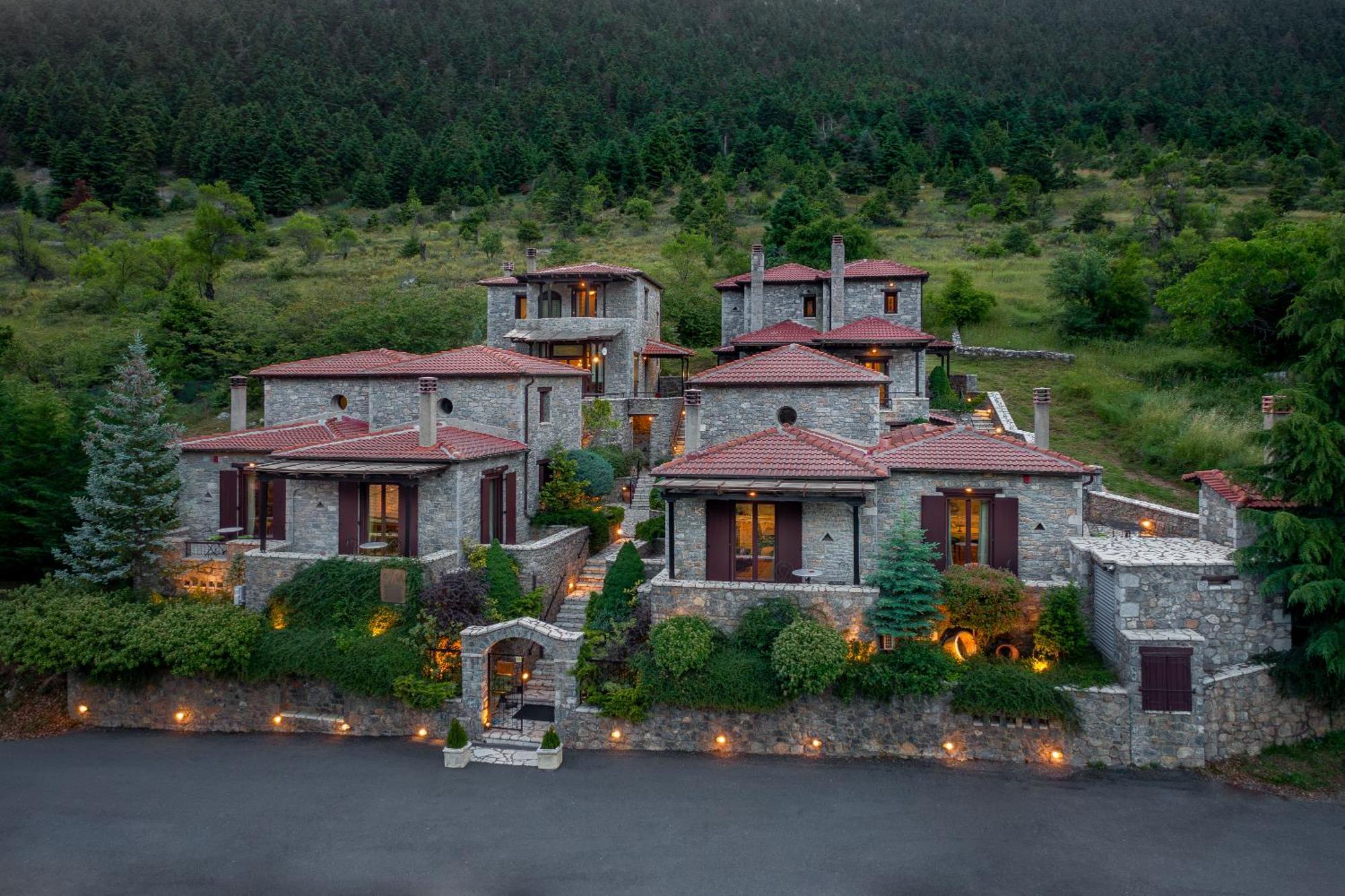 6. Ostra Menalon Luxury Suites