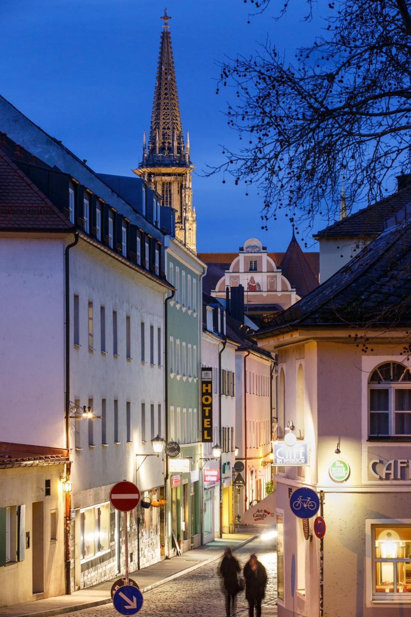 2. Am Peterstor