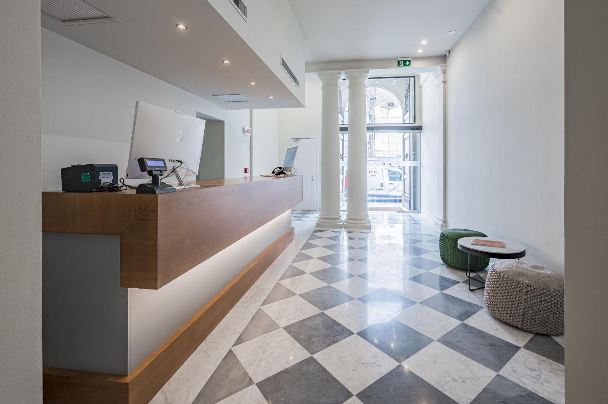 Top 10 Places To Stay in Florence