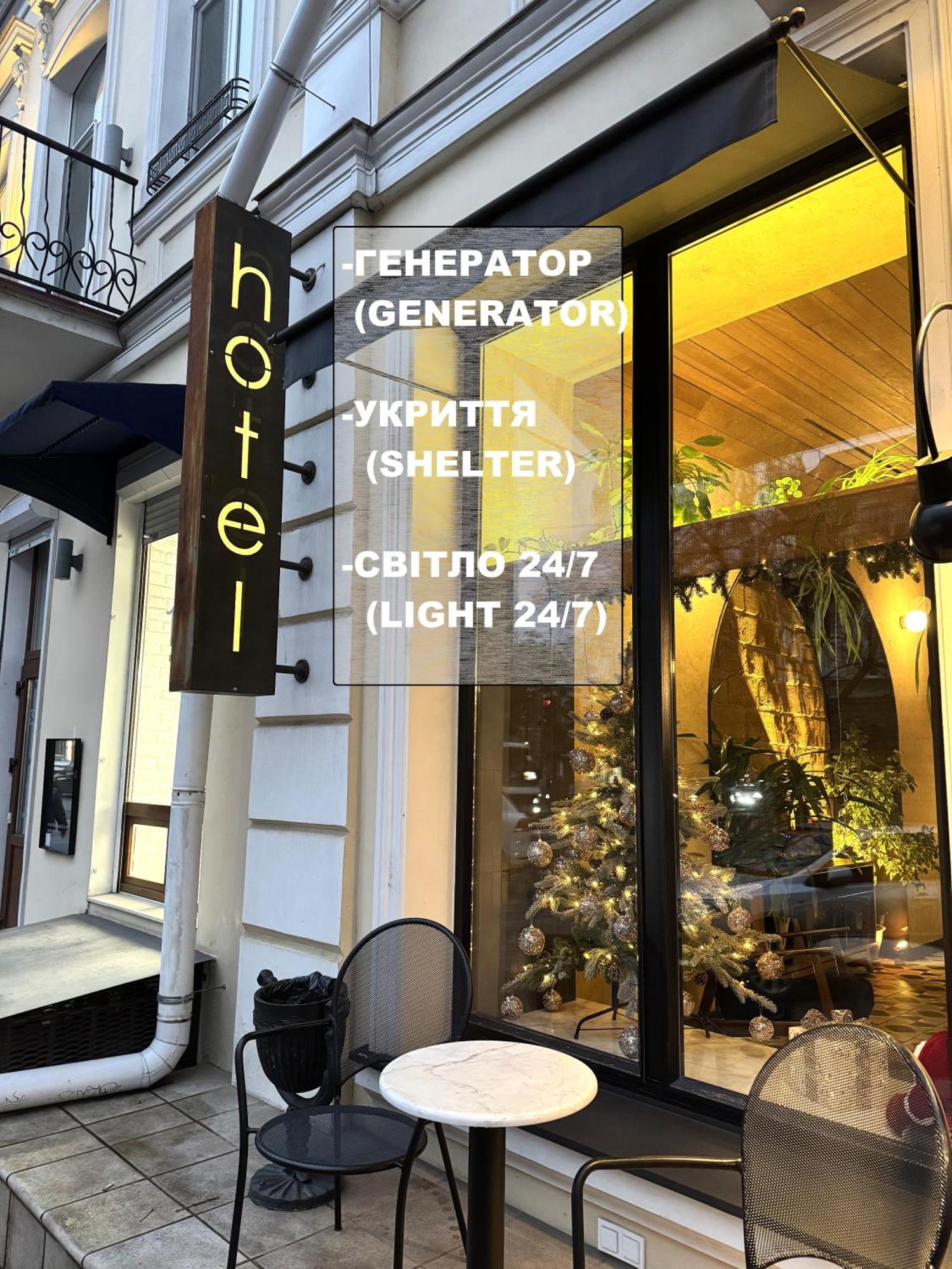 1. Victory Star Hotel