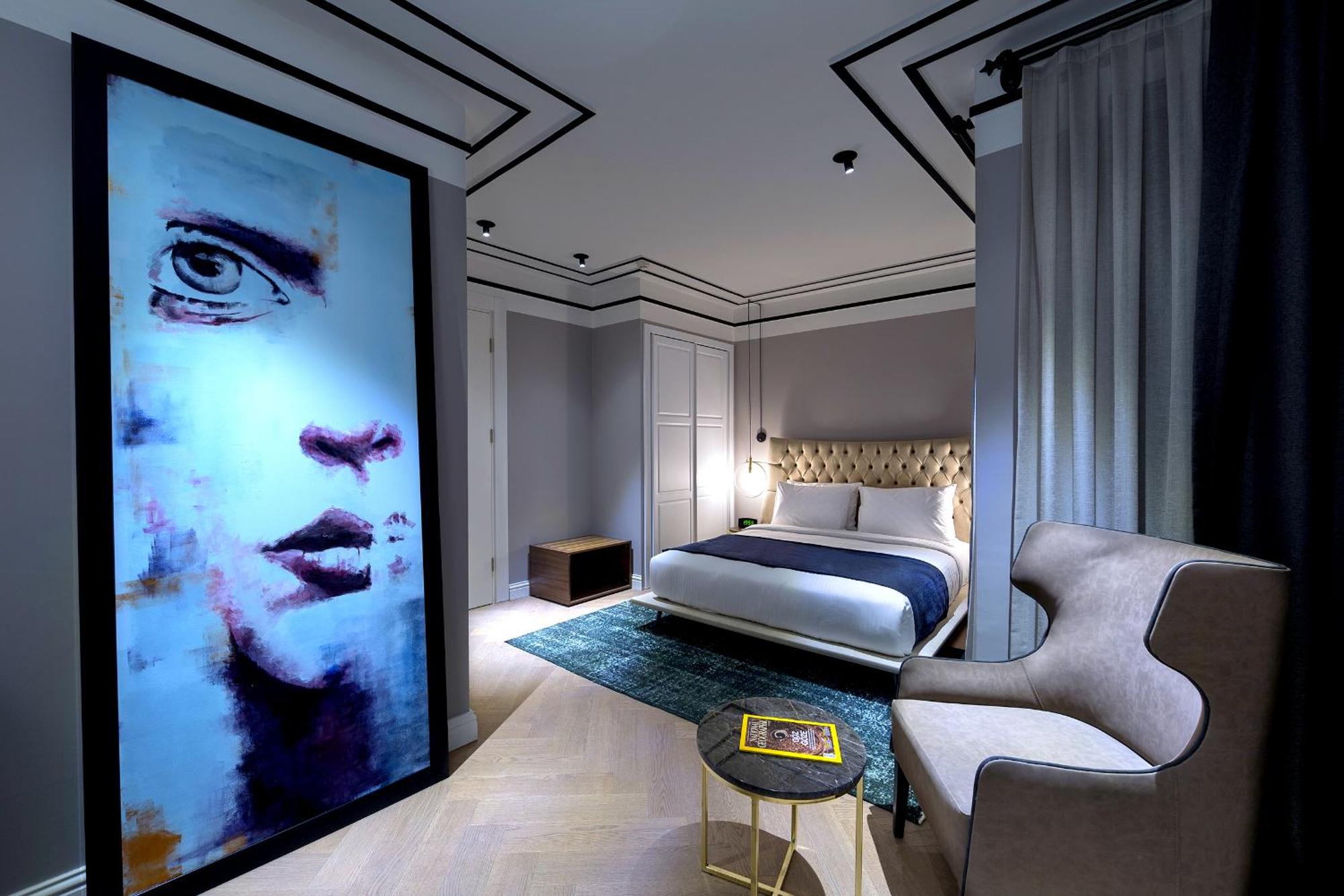 10. Walton Hotels Galata