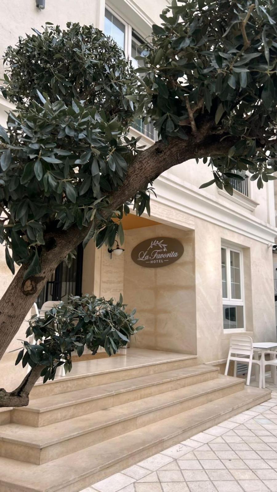 10. Hotel La Favorita