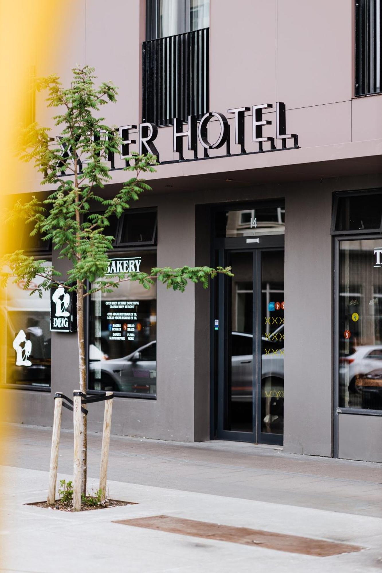 3. Exeter Hotel