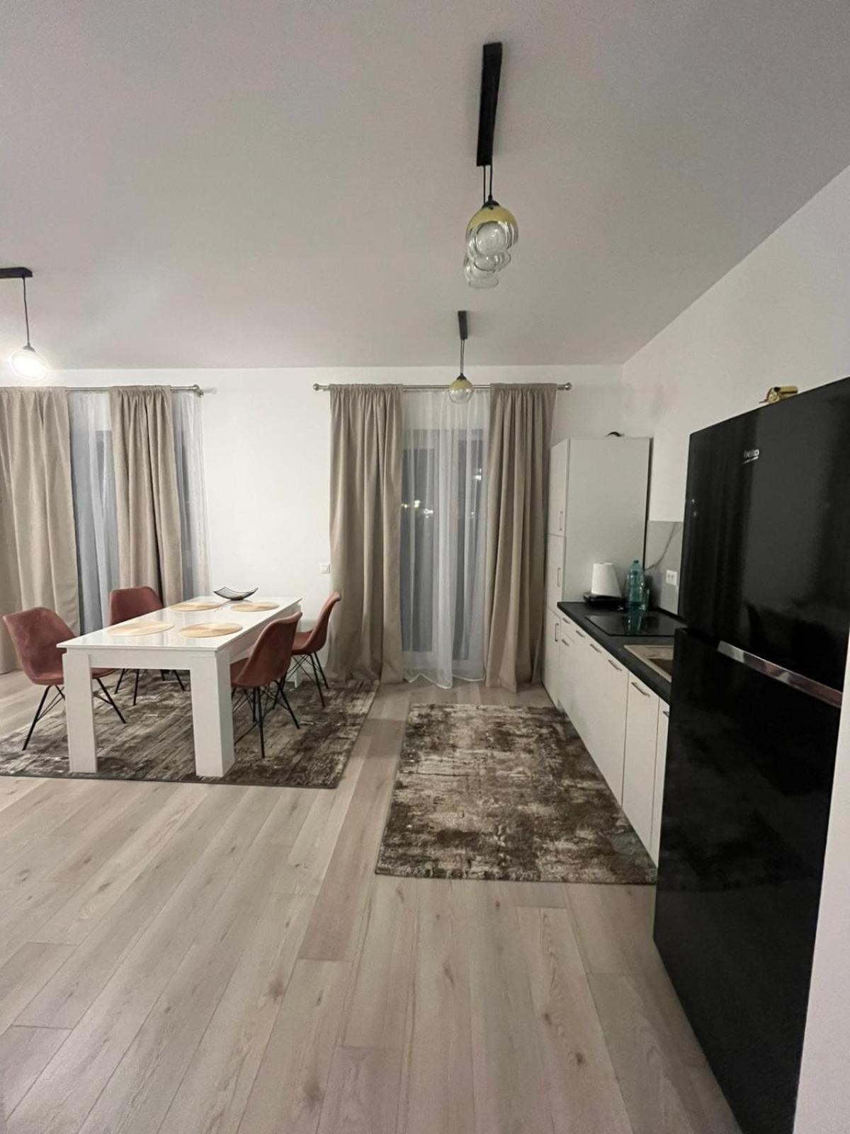 7. Ioanic Modern Apartment with Parking