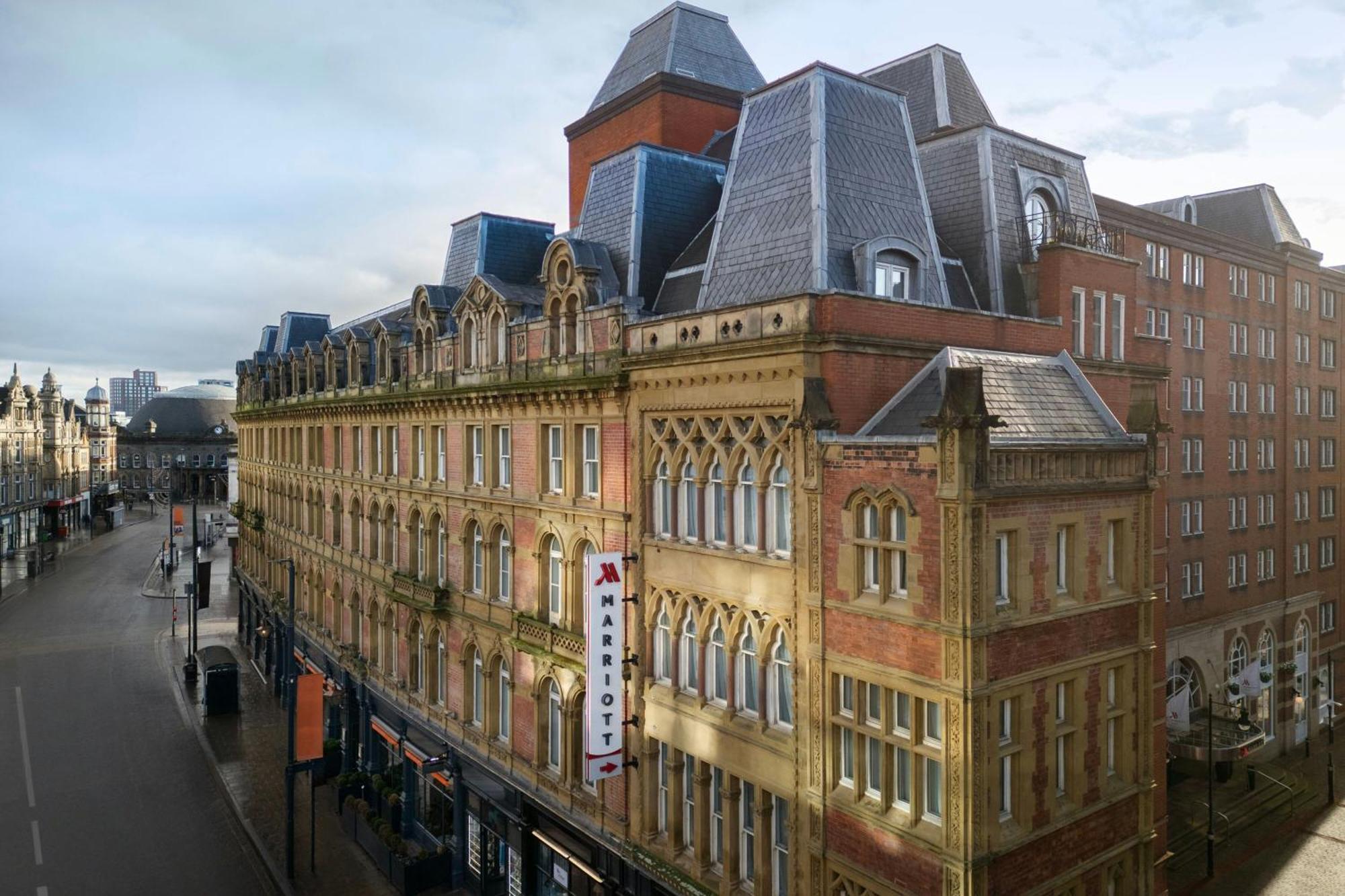 Top 10 Places To Stay in Leeds