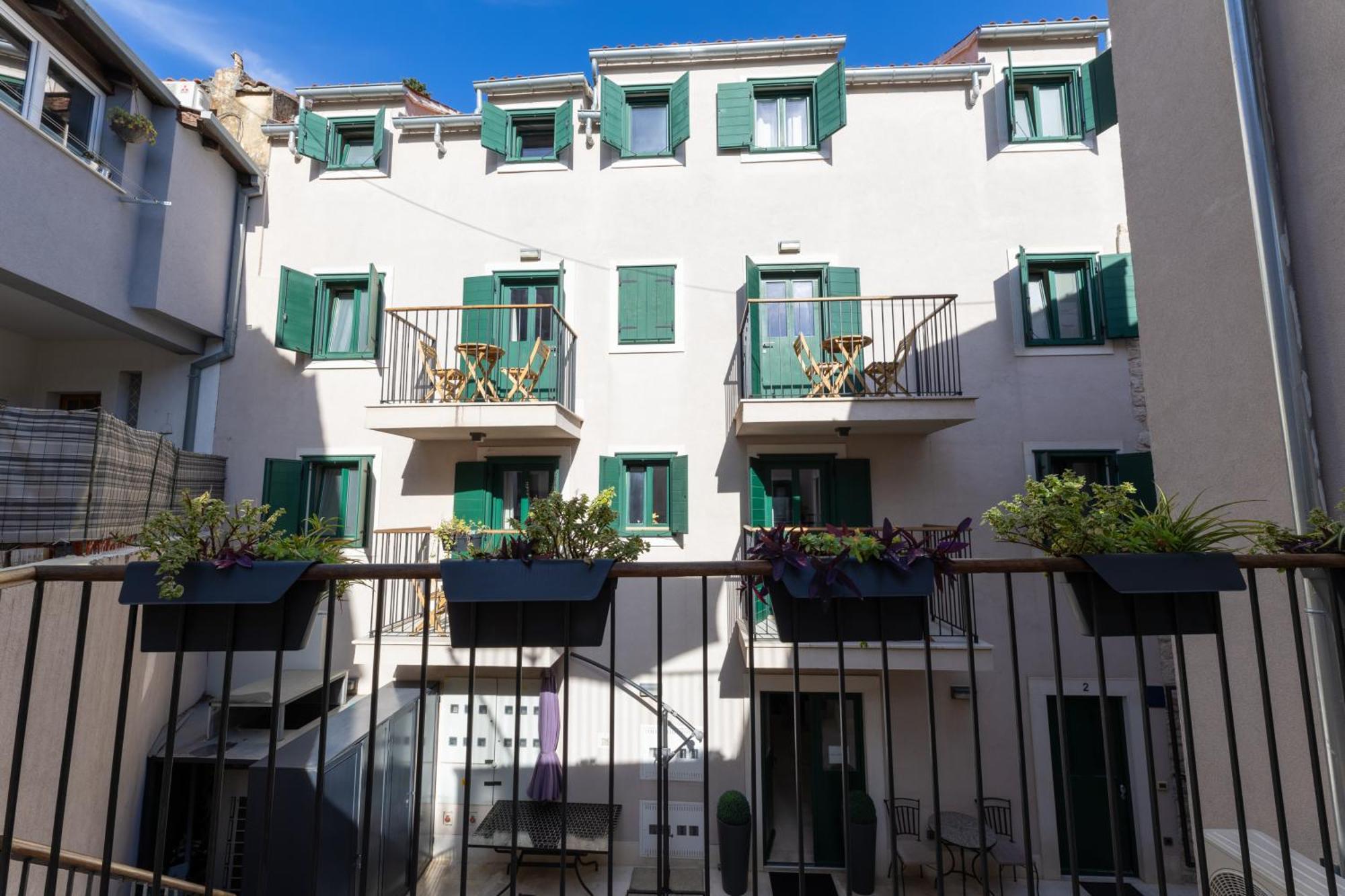 4. Korta Apartments