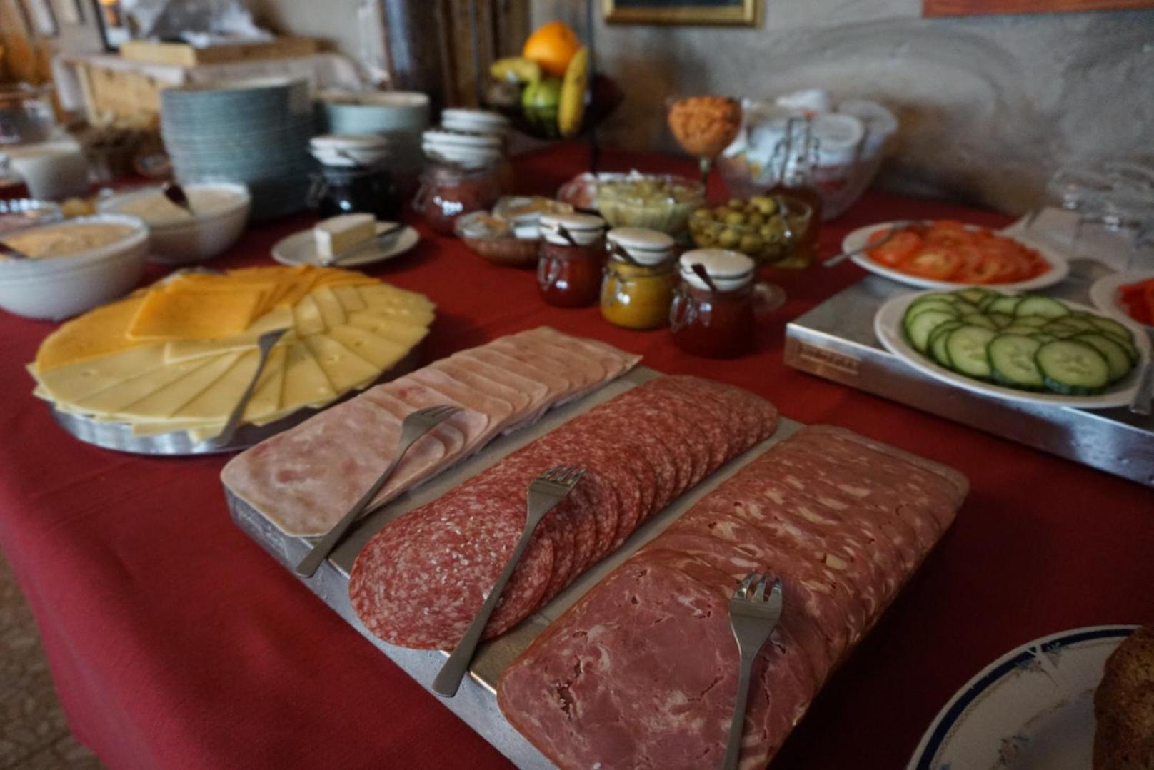 安娜酒店（Hotel Anna）