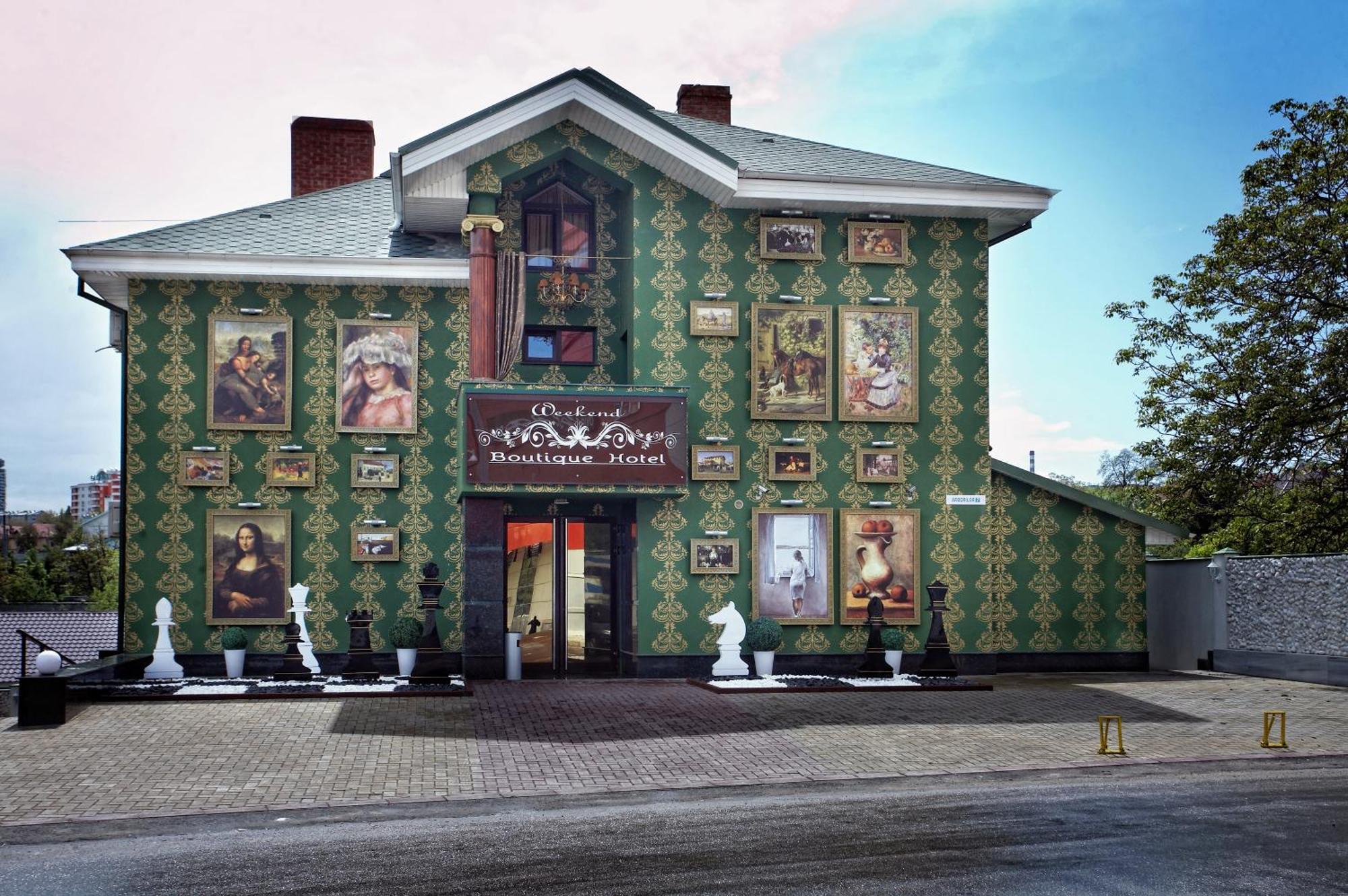 8. Weekend Boutique Hotel
