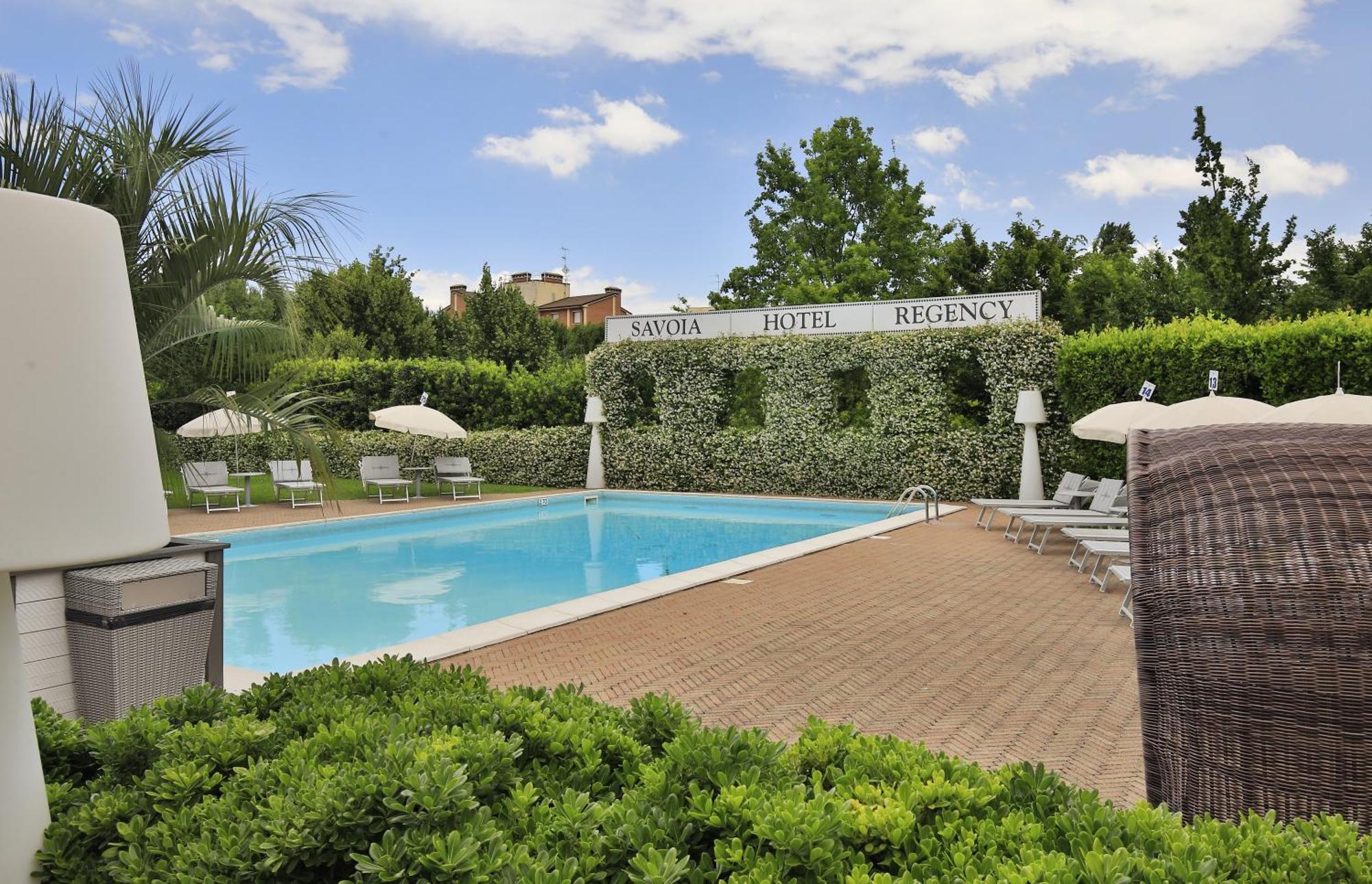 8. Savoia Hotel Regency