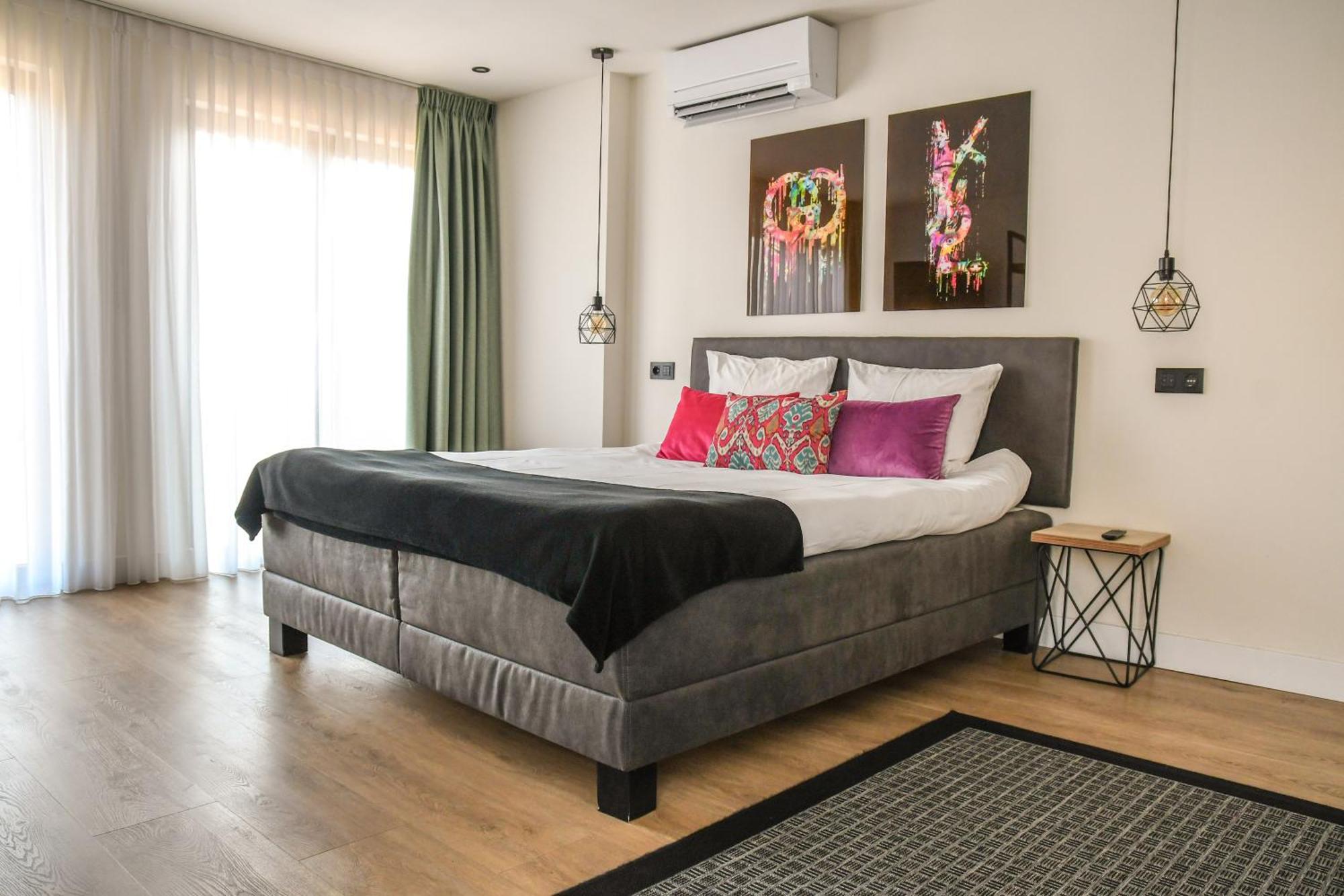 2. La Boutique Hotel