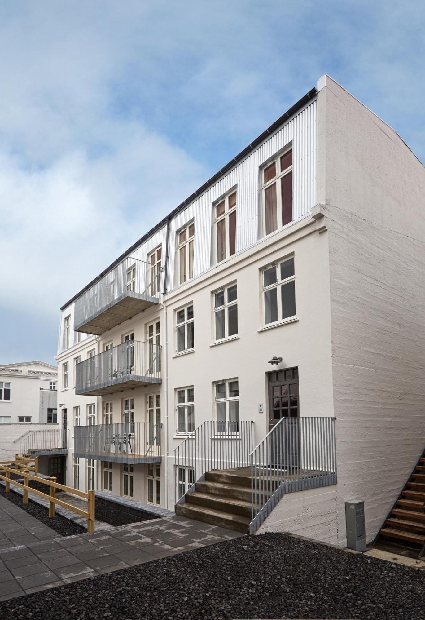 Curated visual reference: Ice Apartments Reykjavik By Heimaleiga Best Price 2026 Photo Inspiration
