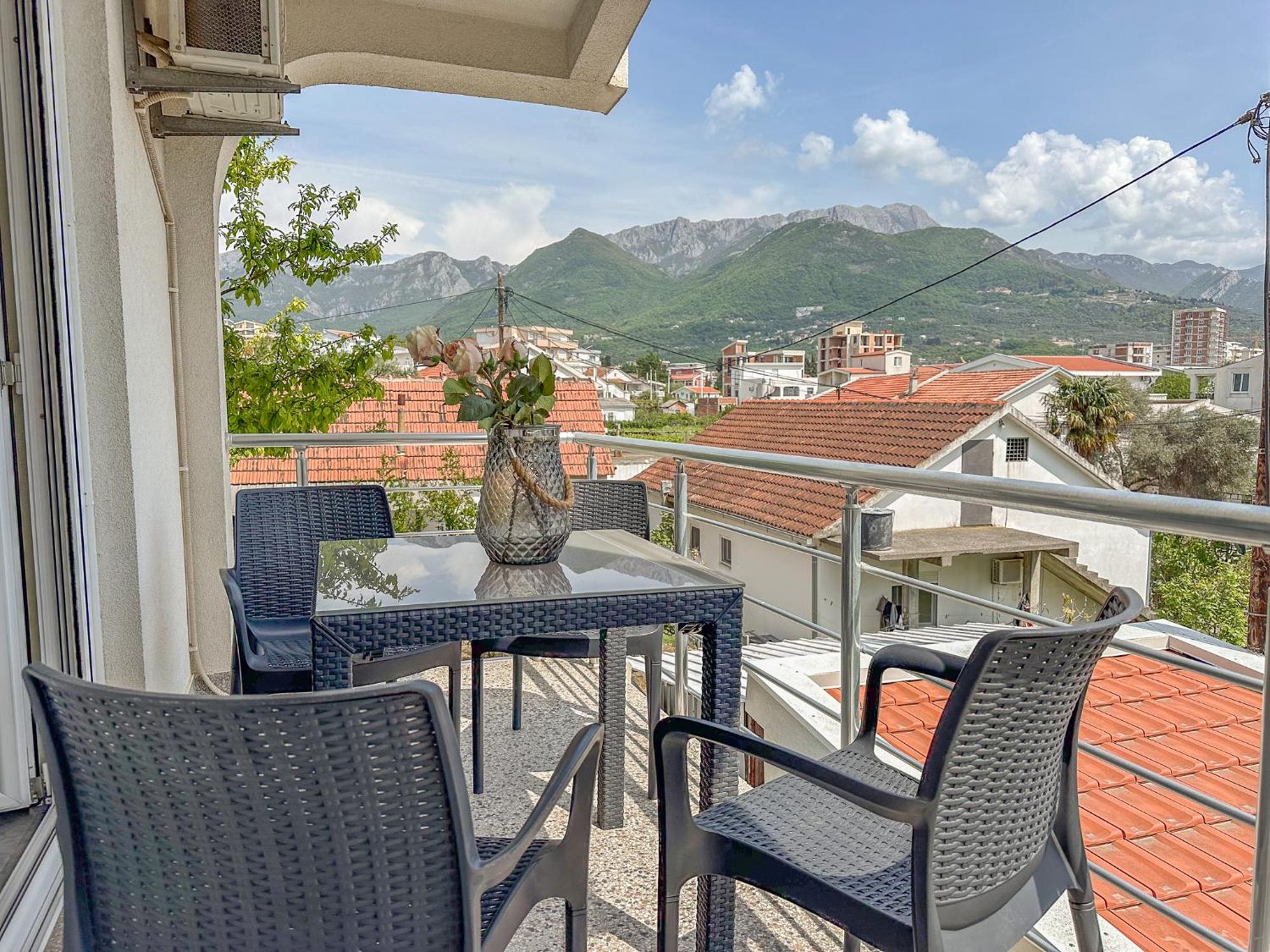 9. Gosa Apartments