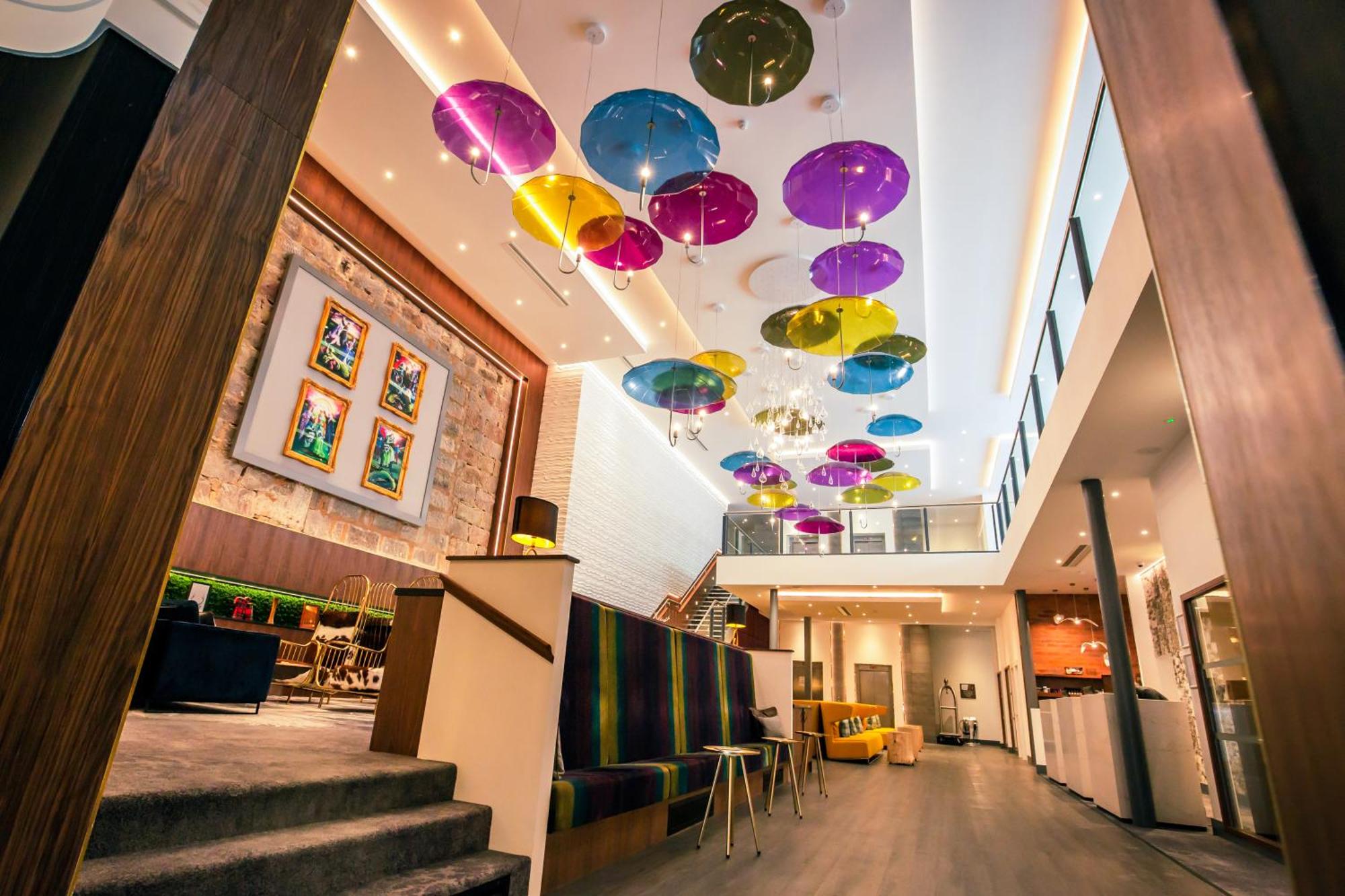 1. Sandman Signature Aberdeen Hotel