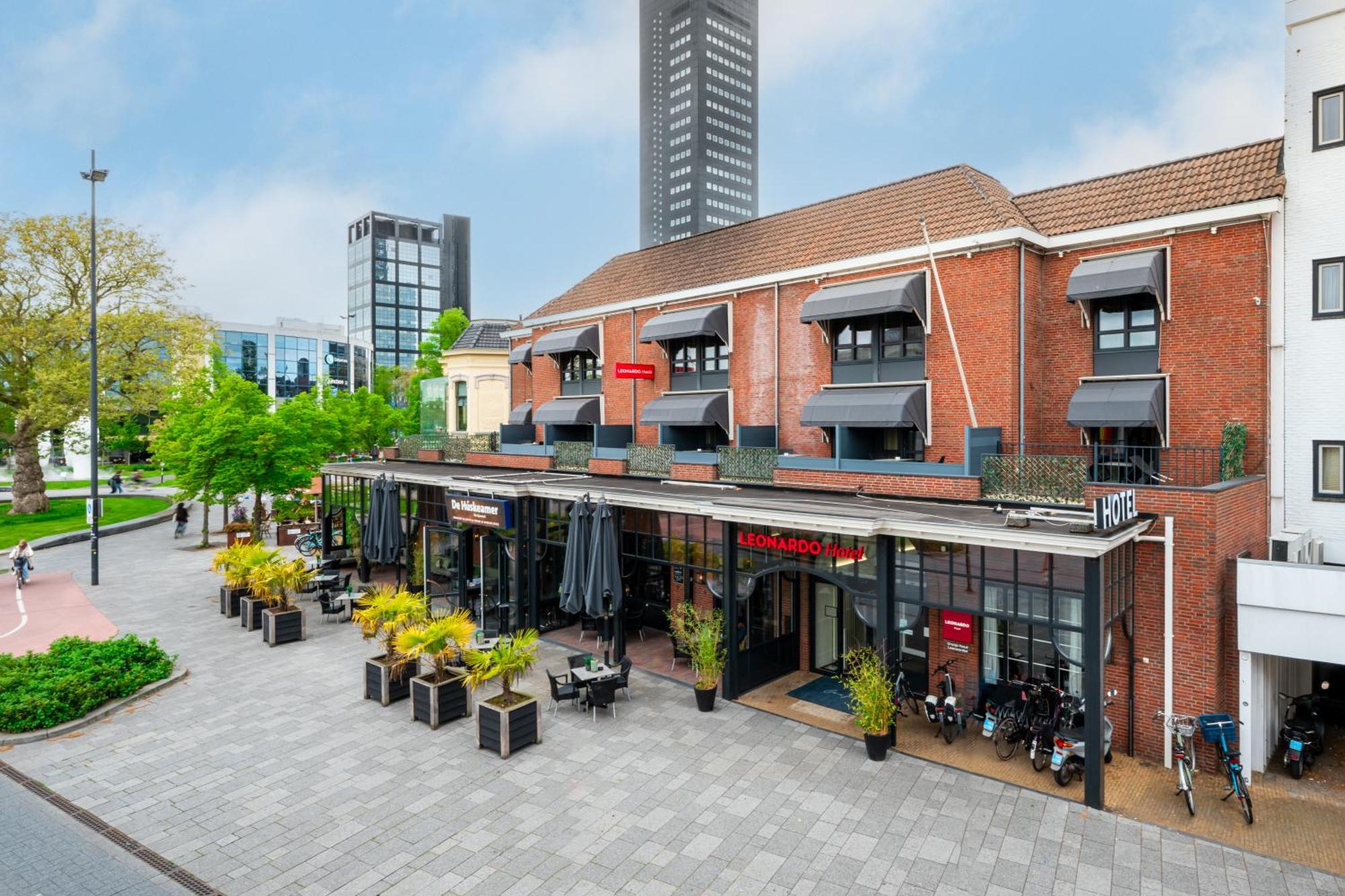 4. Oranje Hotel Leeuwarden