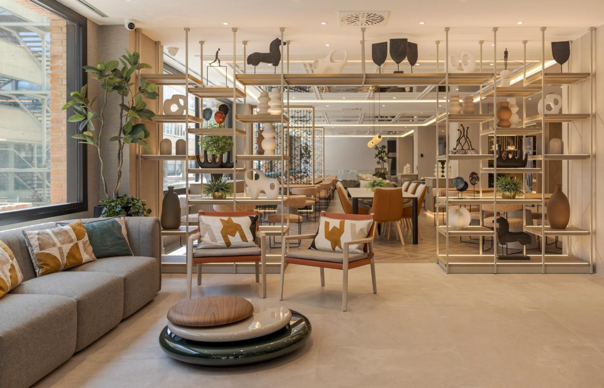 4. Hotel ILUNION Romareda