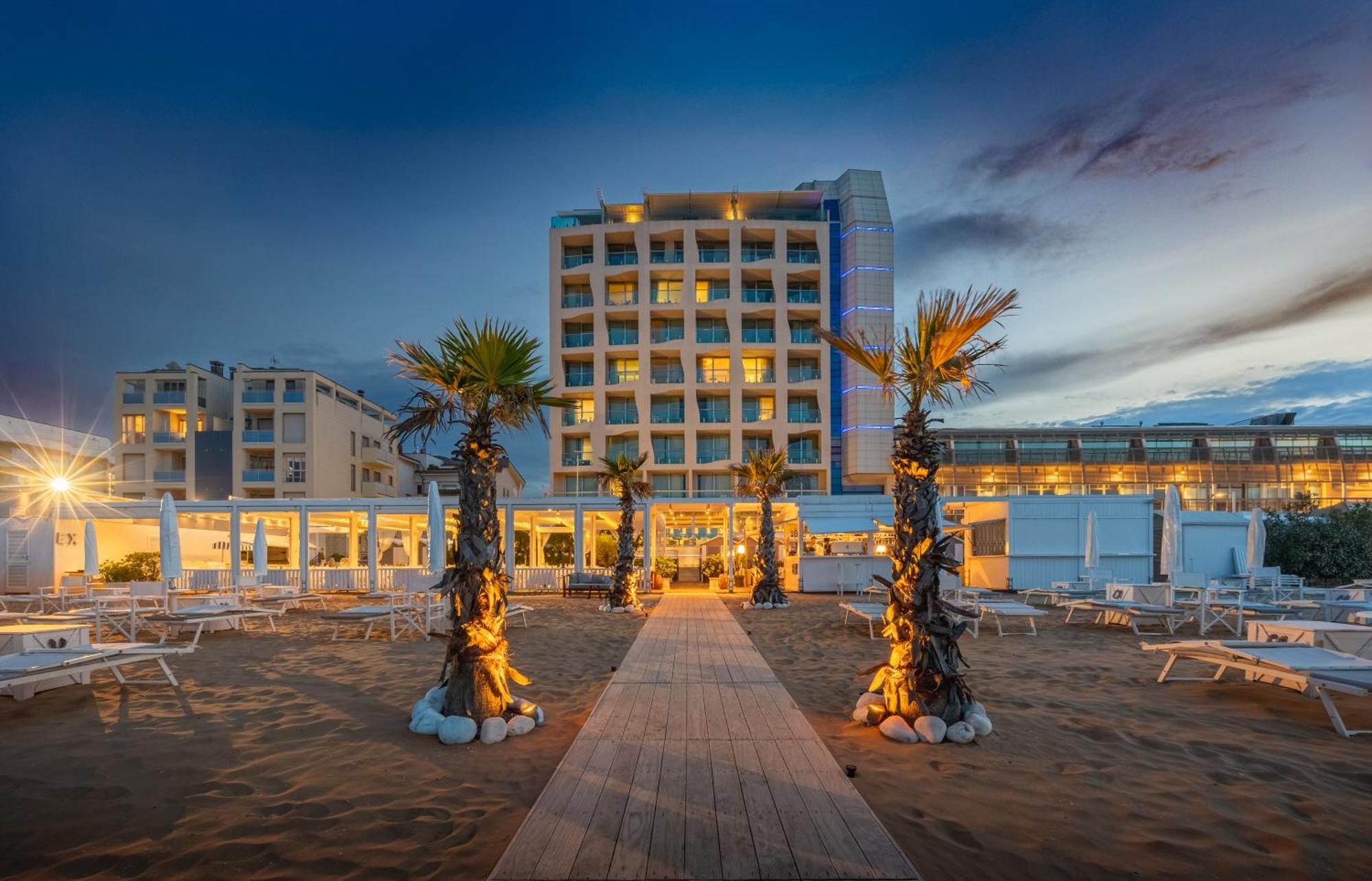 7. Grand Hotel Vittoria