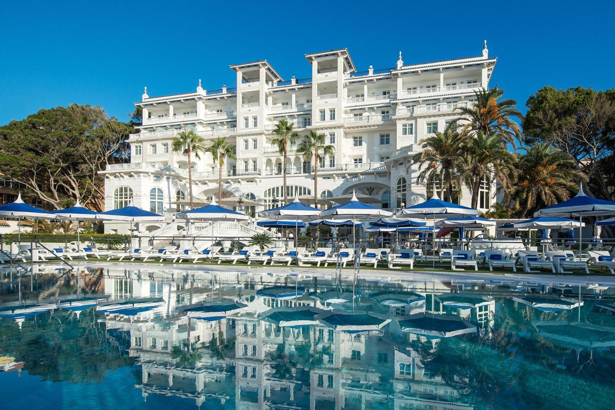 4. Gran Hotel Miramar
