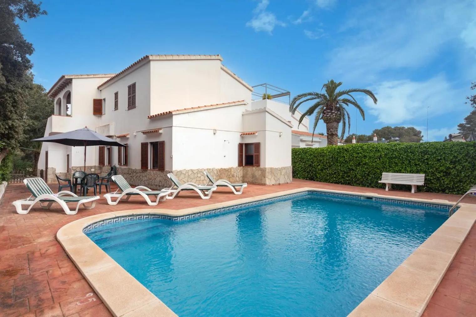 4. VILLA NUEVA