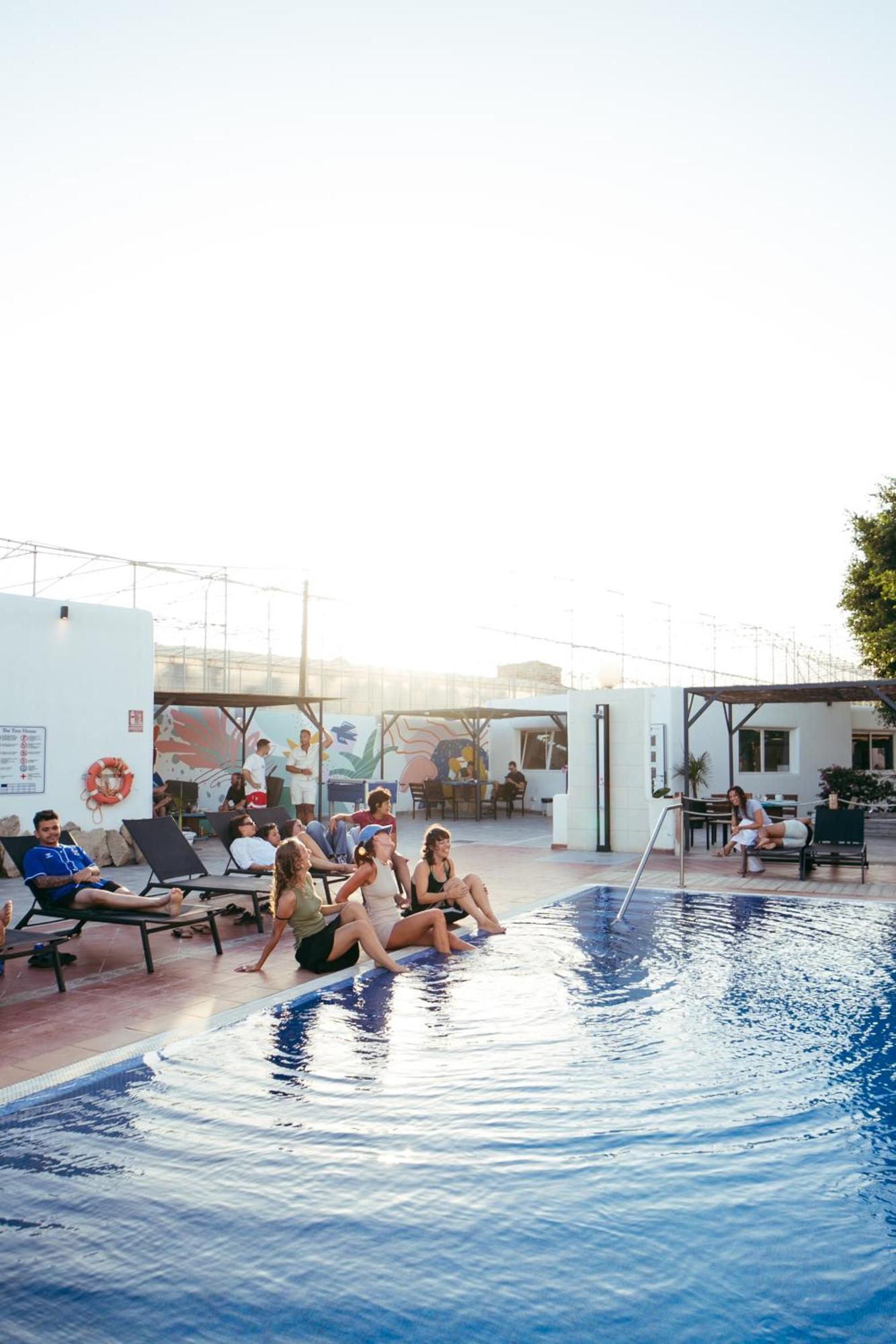 4. Casa Grande Surf Hostel