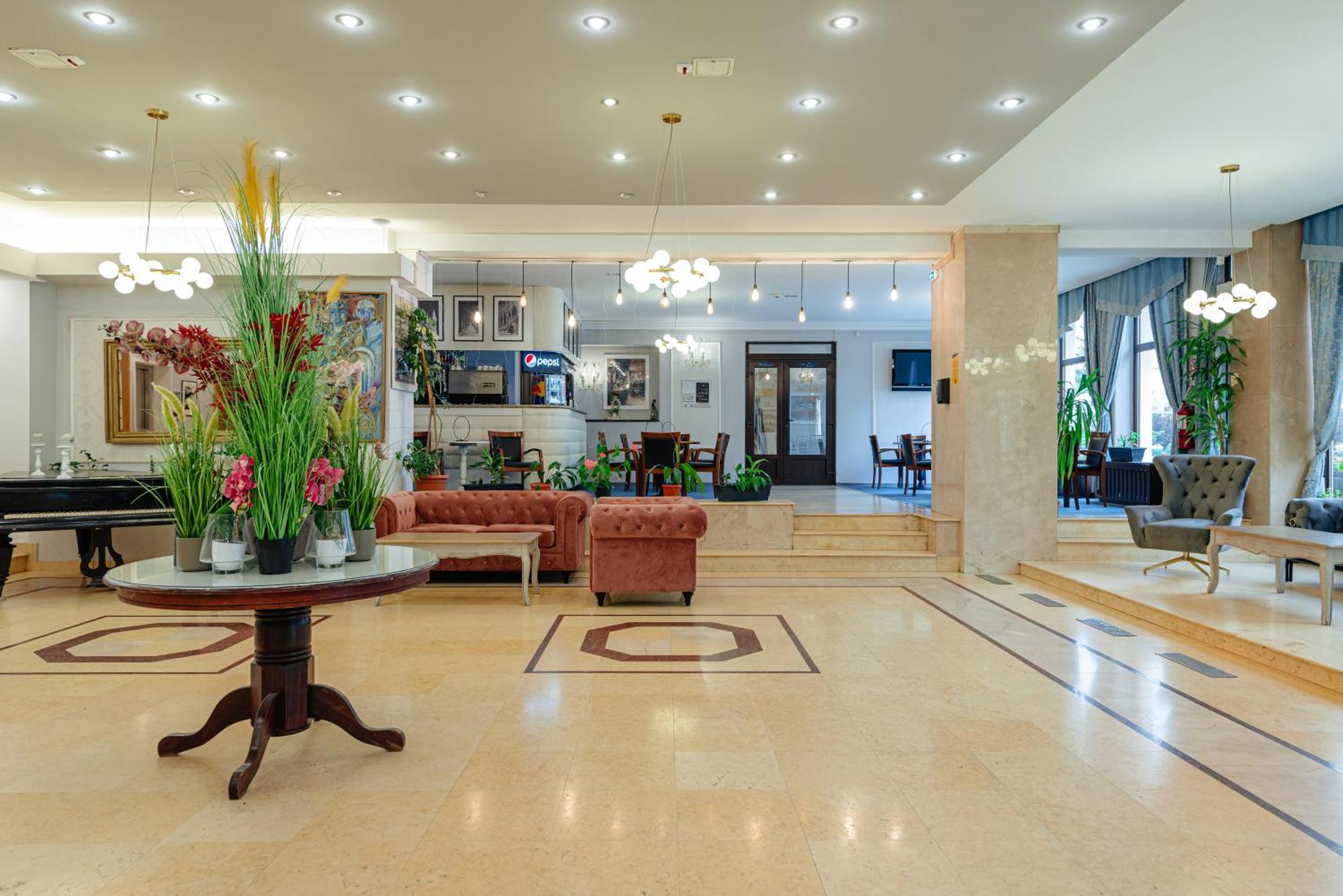 5. Hotel Rusca