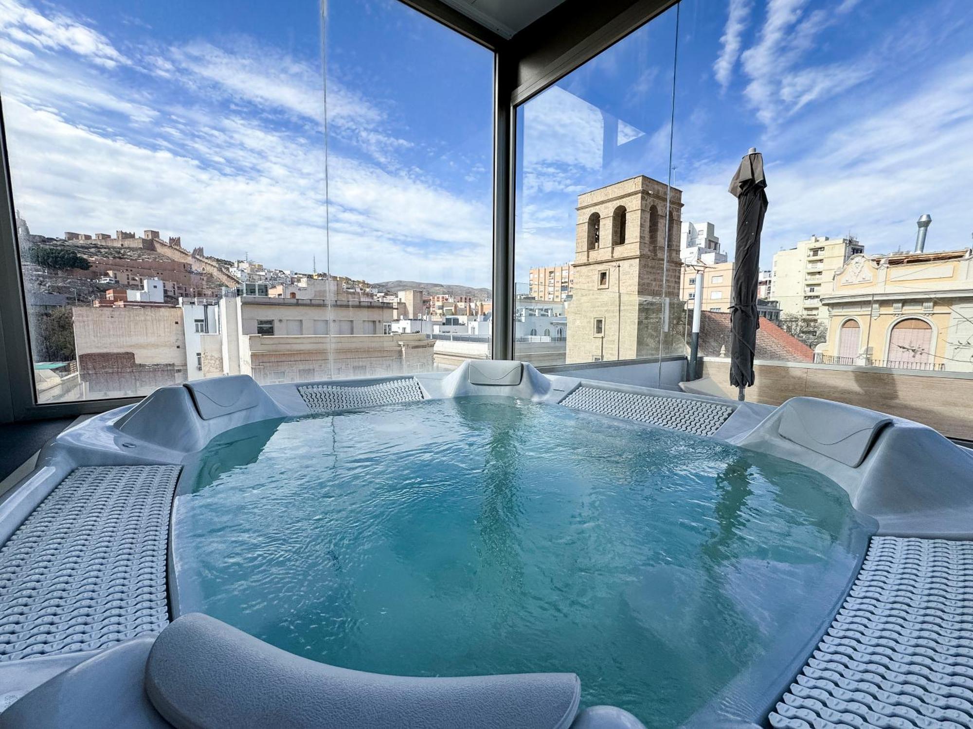 5. Nuevo Torreluz Hotel