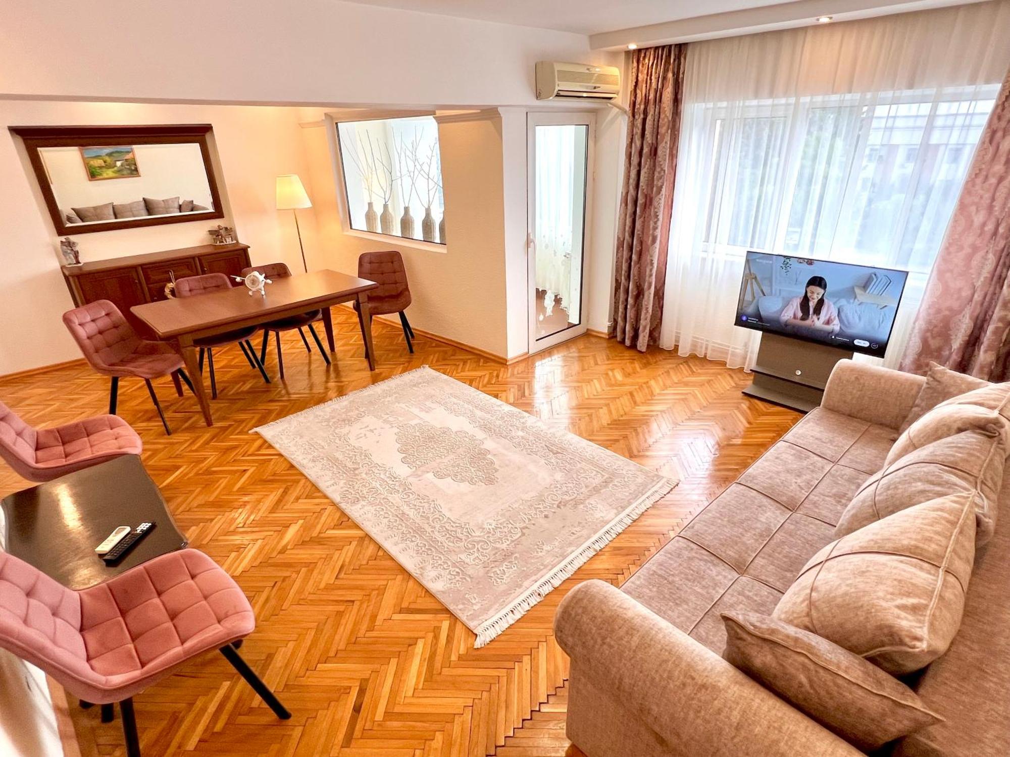 10. Apartament Aerodrom Barza