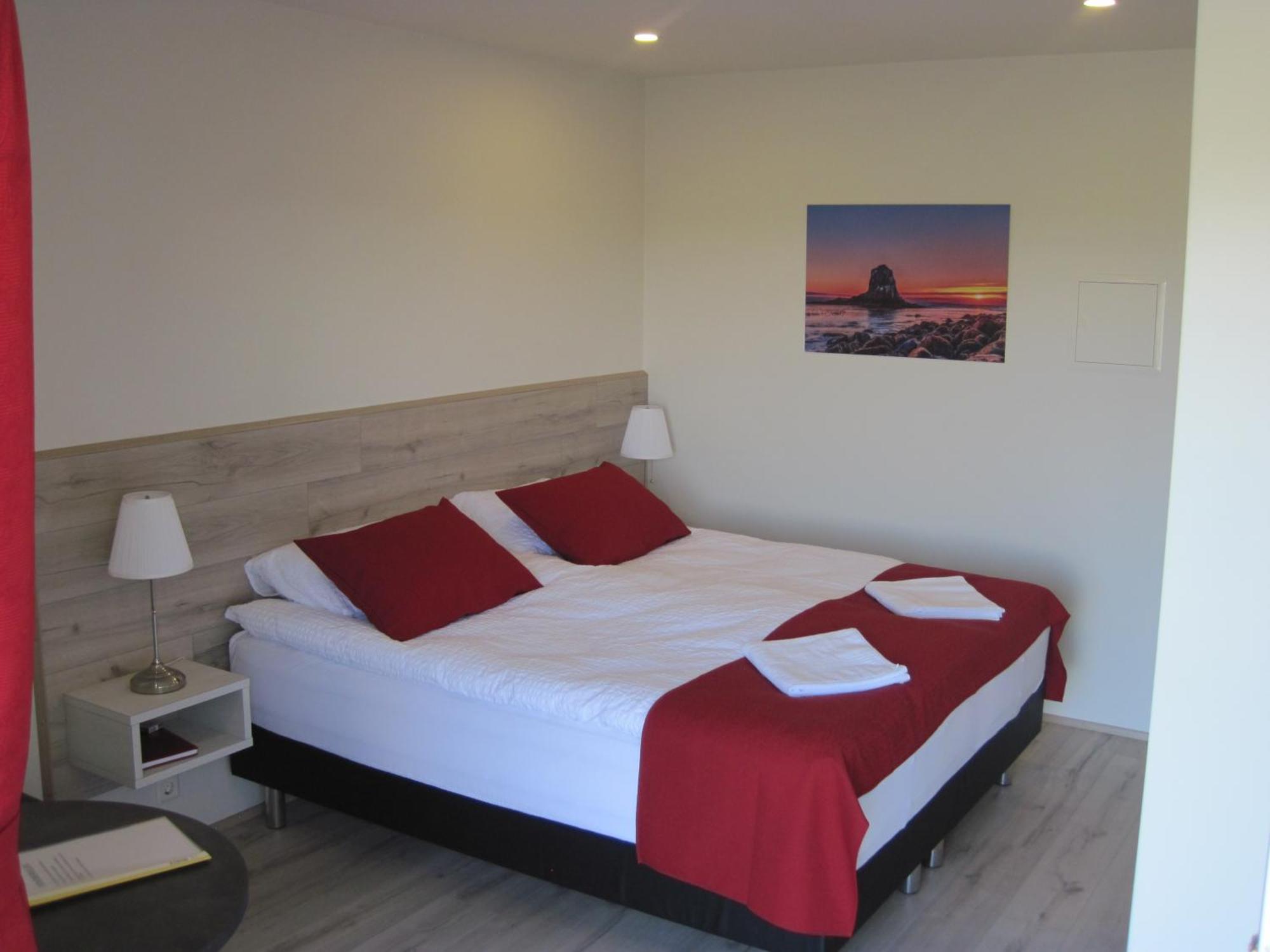 Skogar Sunset Guesthouse