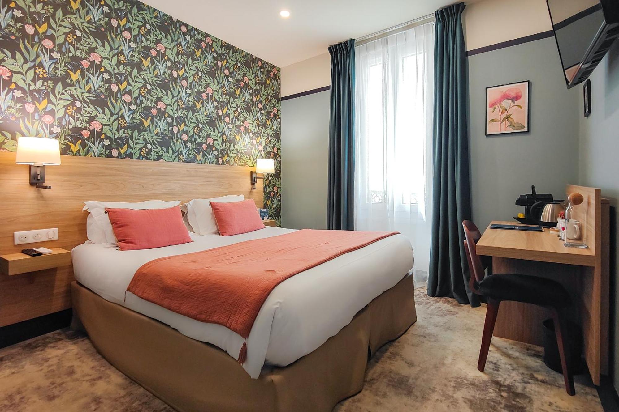 5. Hotel De France