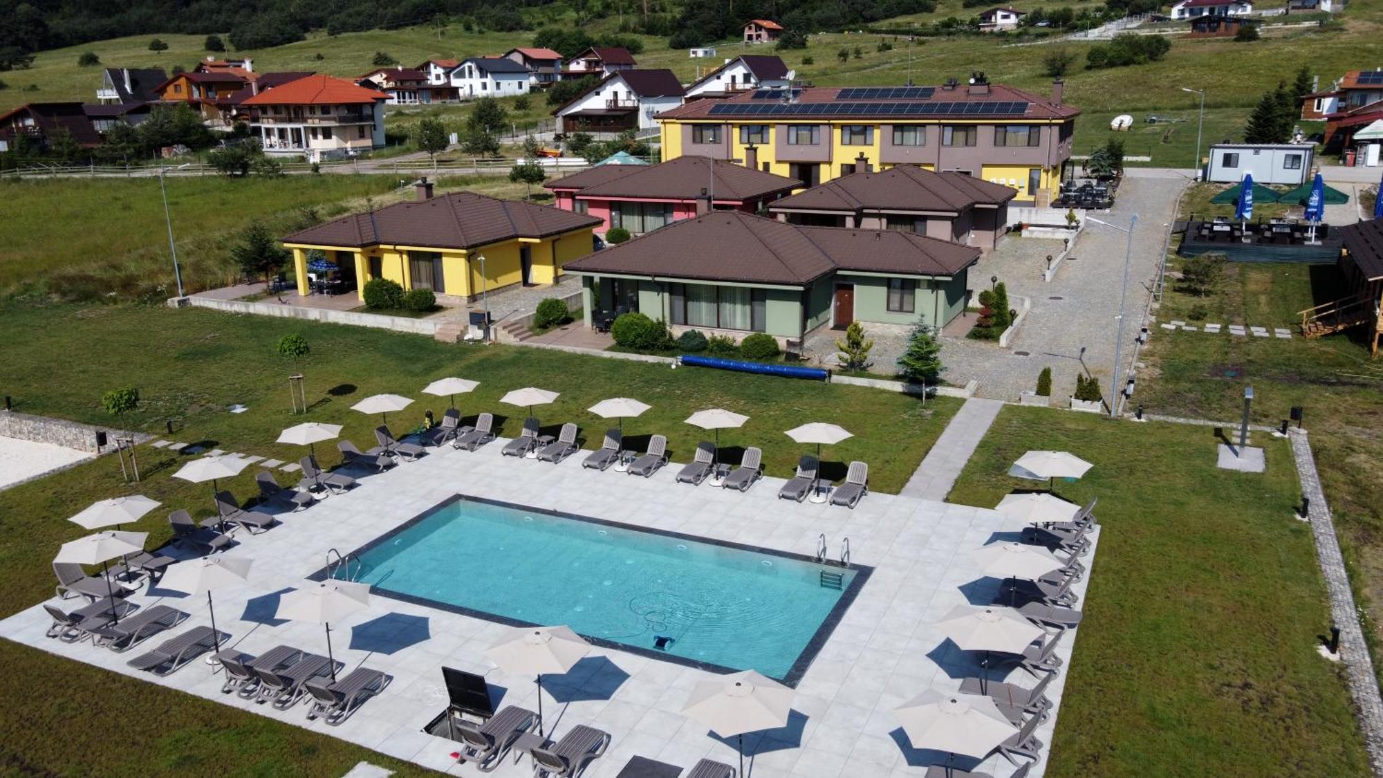 5. La Casa Hotel