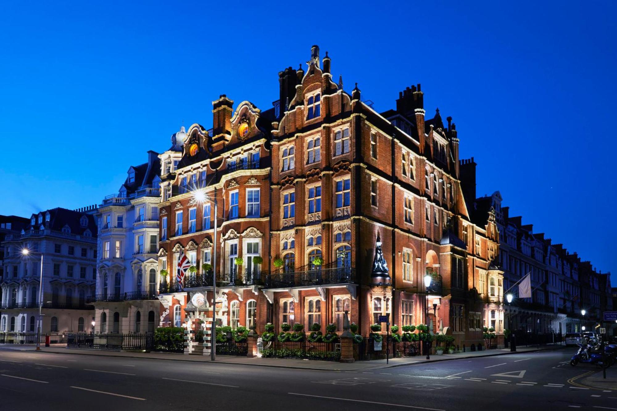 1. The Milestone Hotel & Apartments
