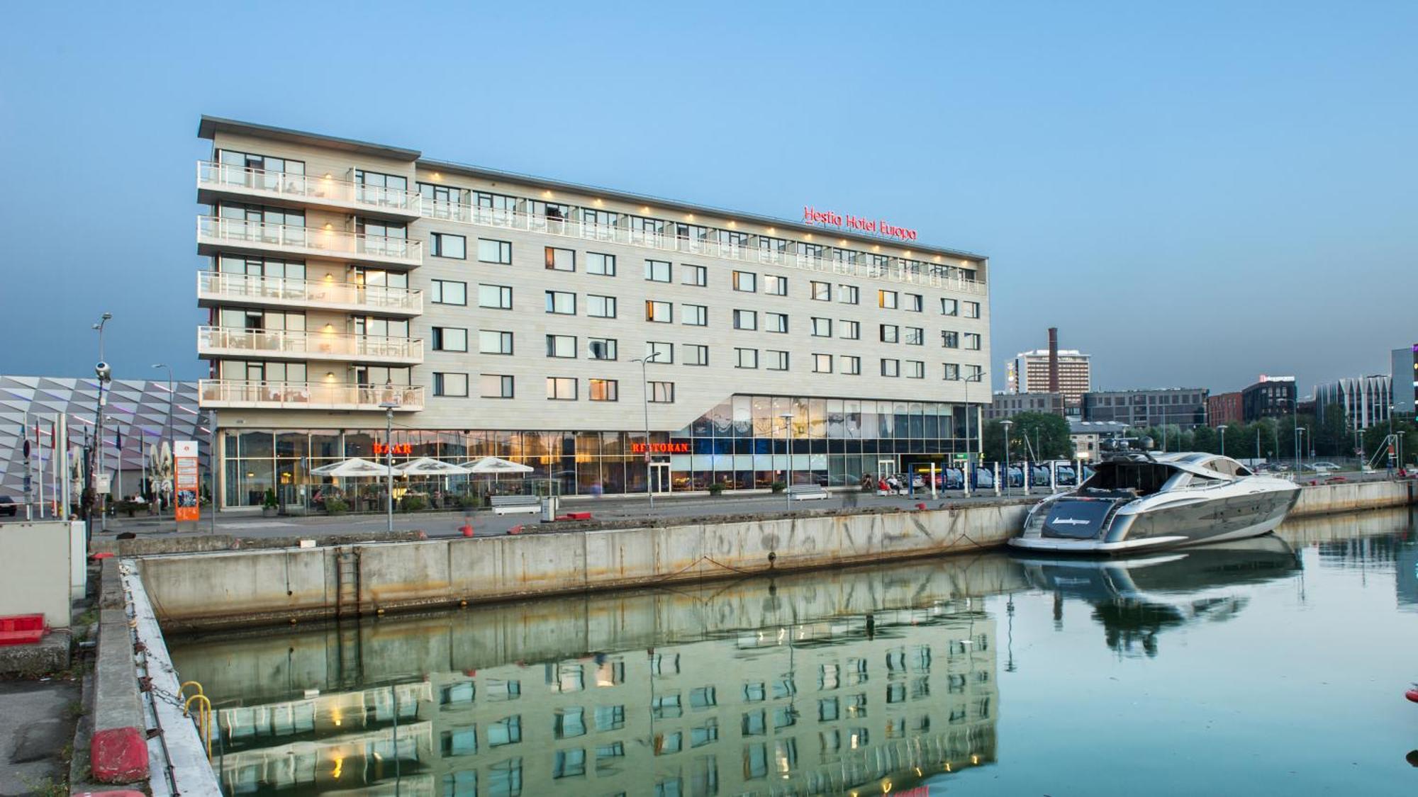4. Hestia Hotel Europa