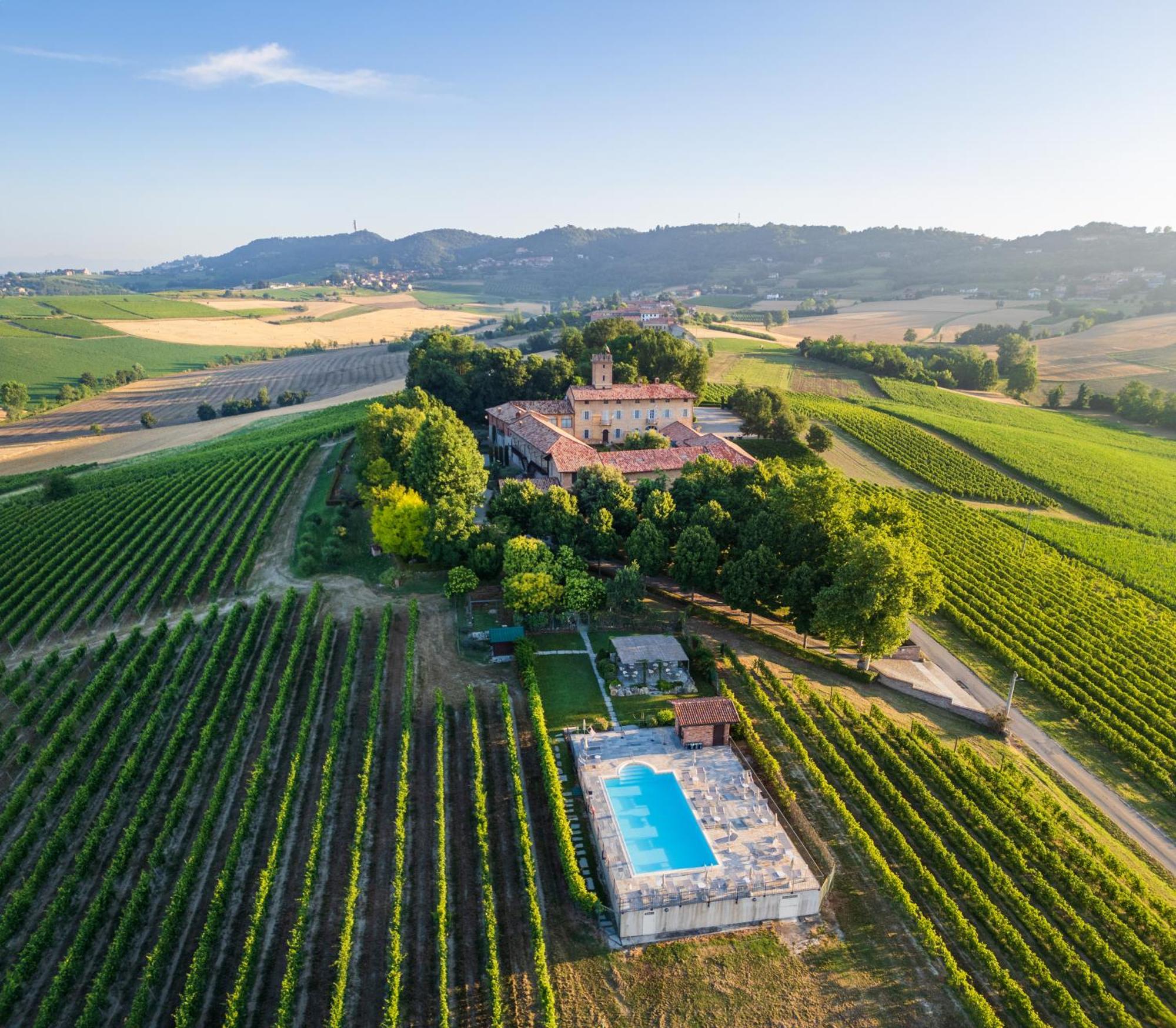 7. Castello di Razzano