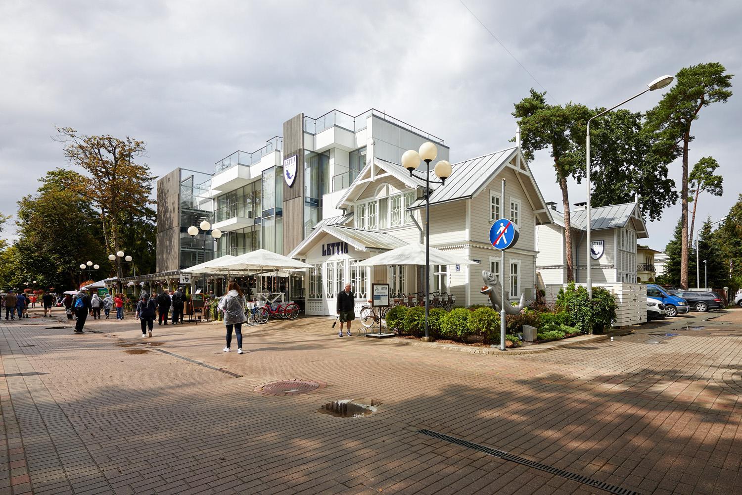 9. Lettia Aparthotel