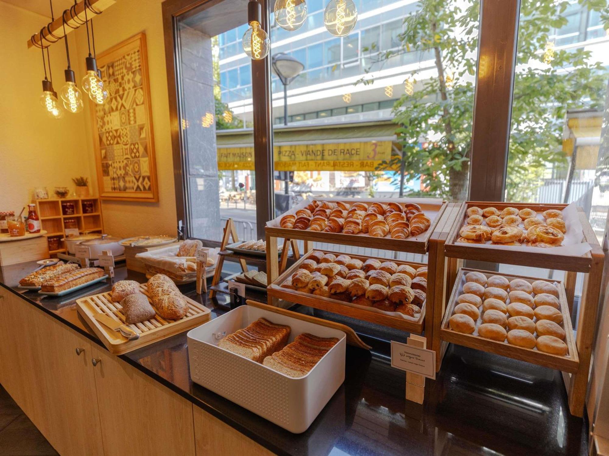 5. Novotel Suites Stade de France