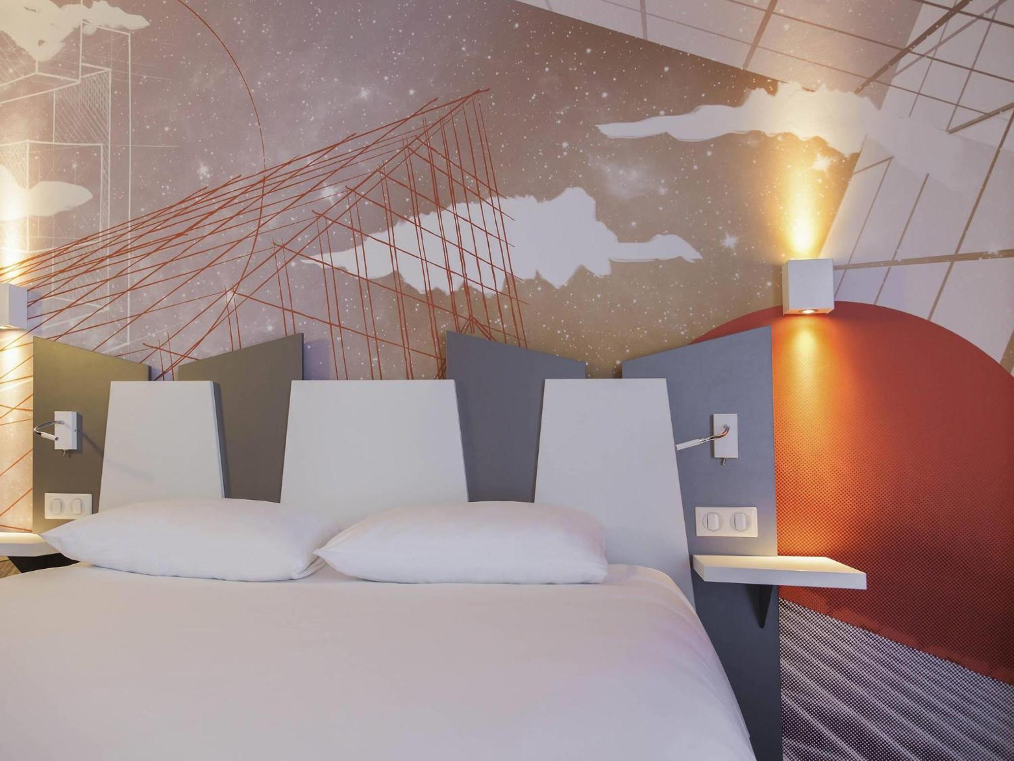1. Ibis Styles Poitiers Centre Hotel