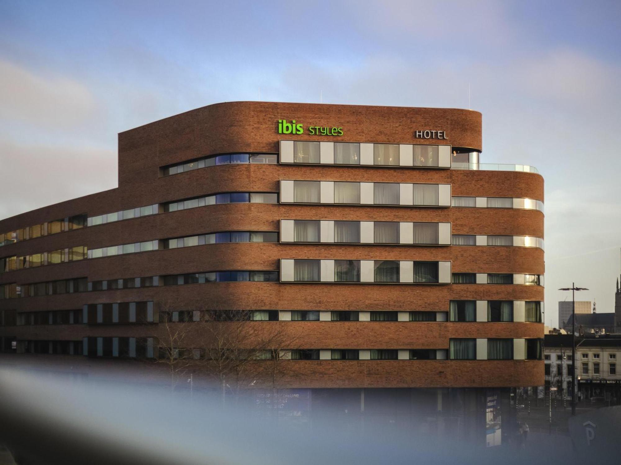 2. Ibis Styles Arnhem Centre