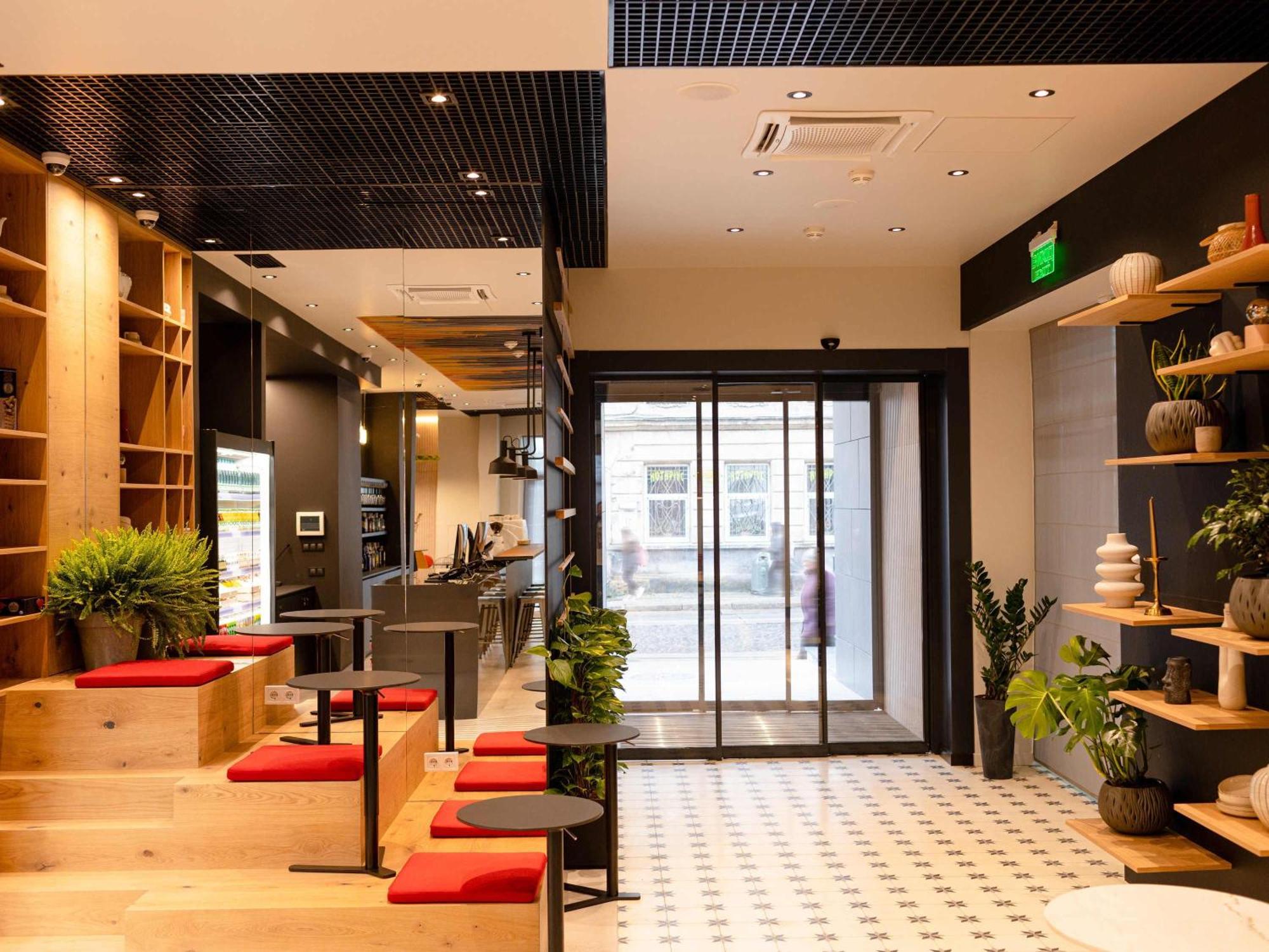 10. Ibis Lviv Center