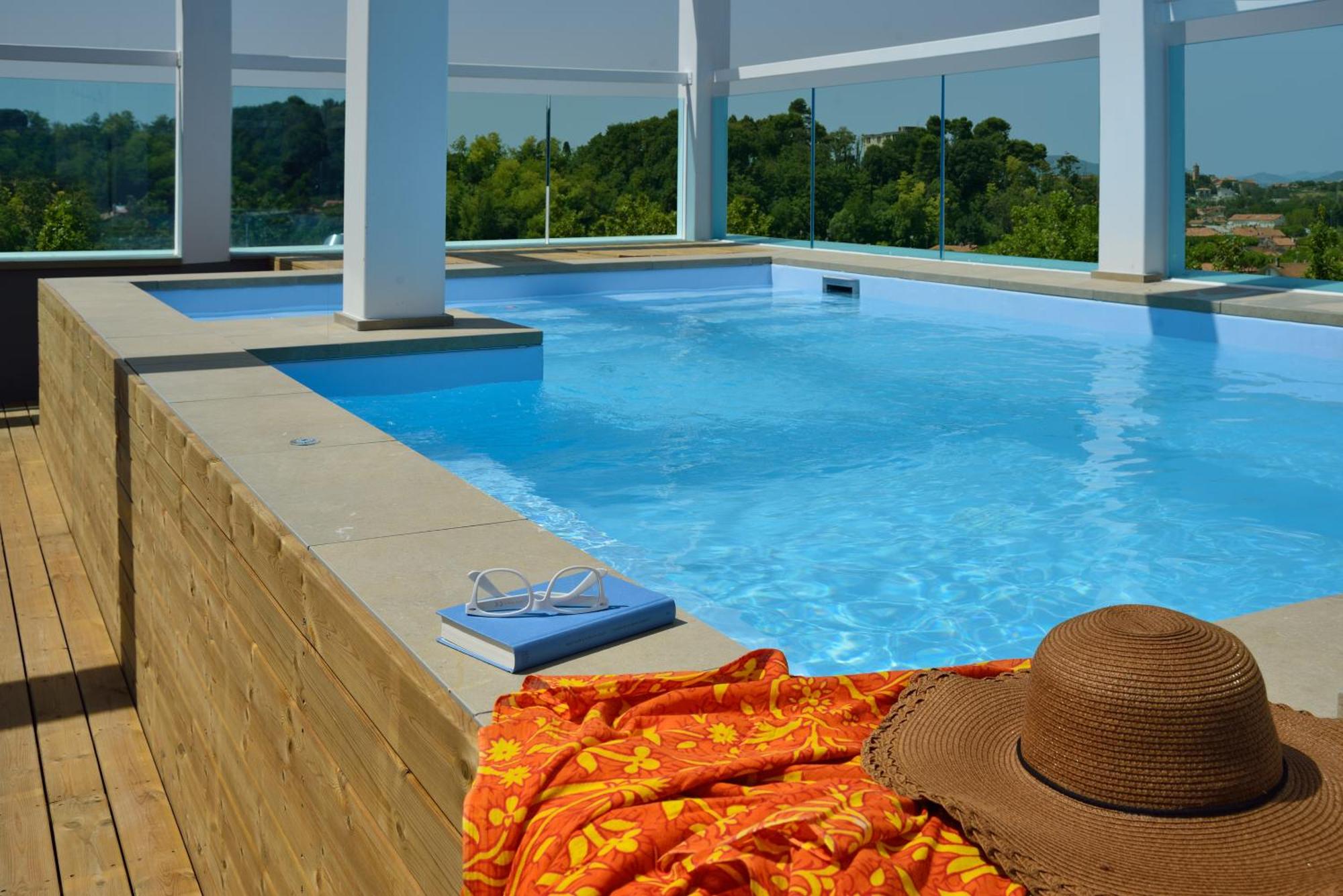 5. Embassy Hotel & Spa