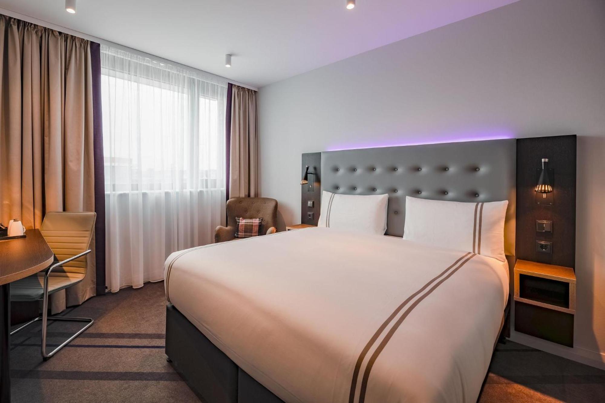 1. Premier Inn Karlsruhe City Am Wasserturm Hotel