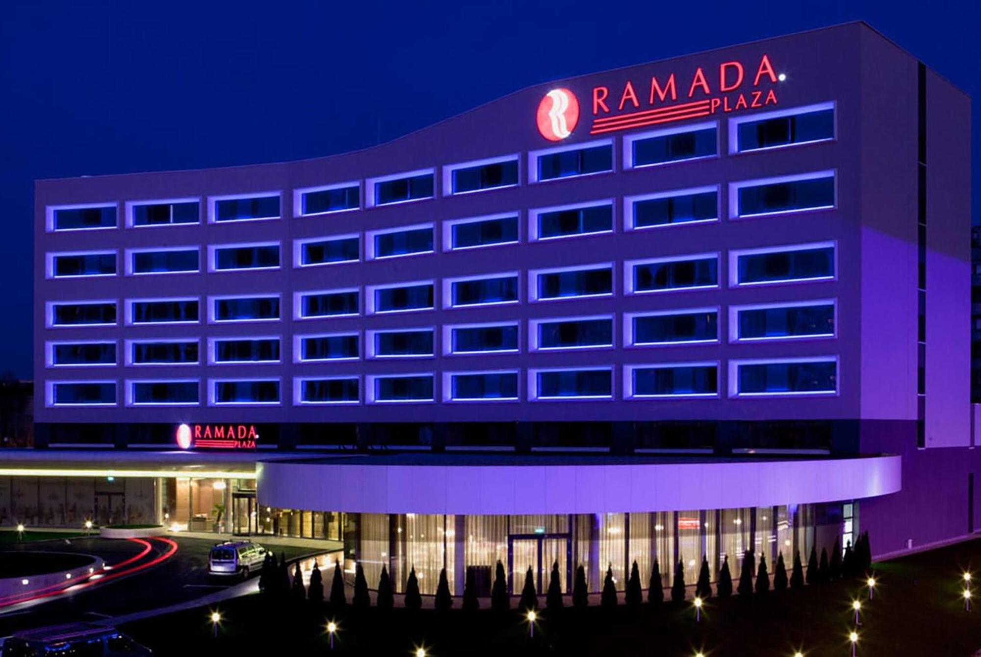 2. Ramada Plaza by Wyndham Craiova