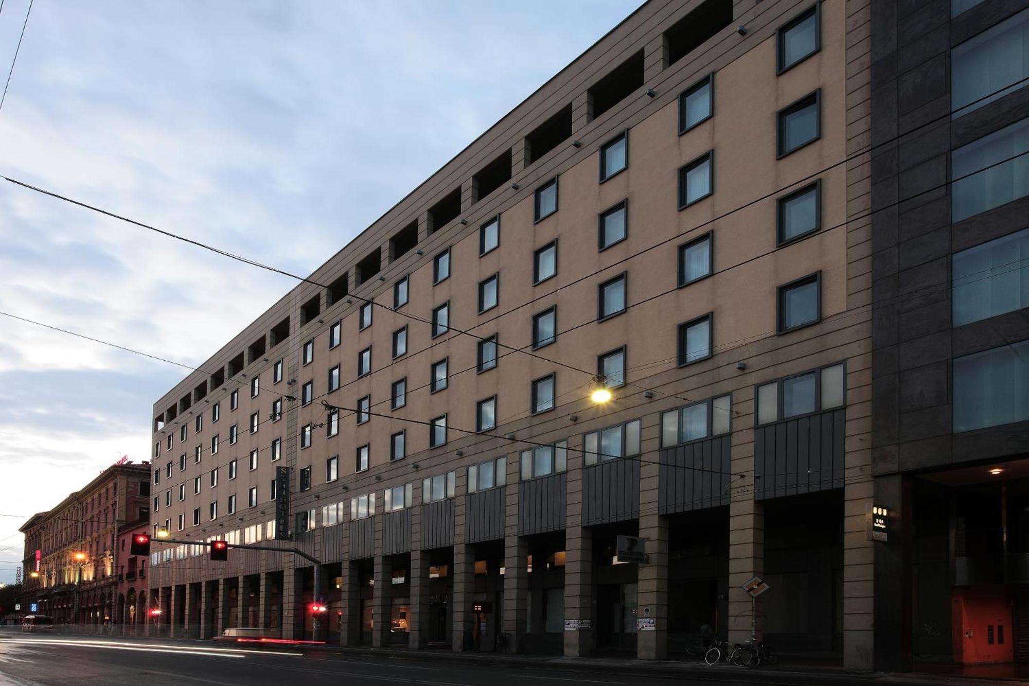 3. Starhotels Excelsior